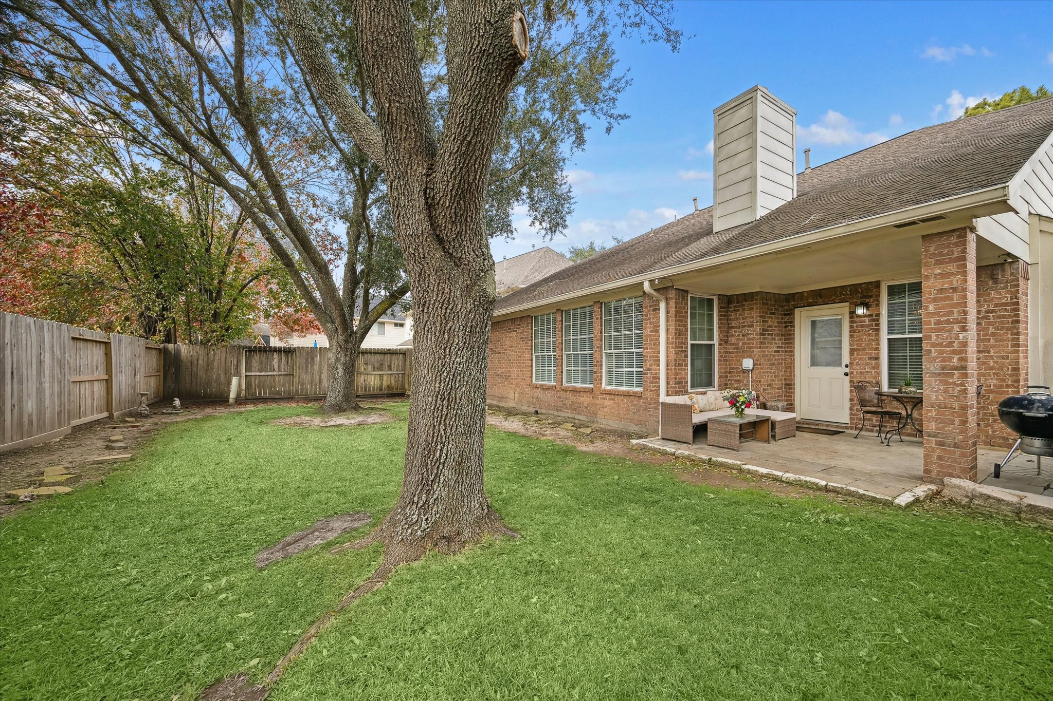 Listing photo 5