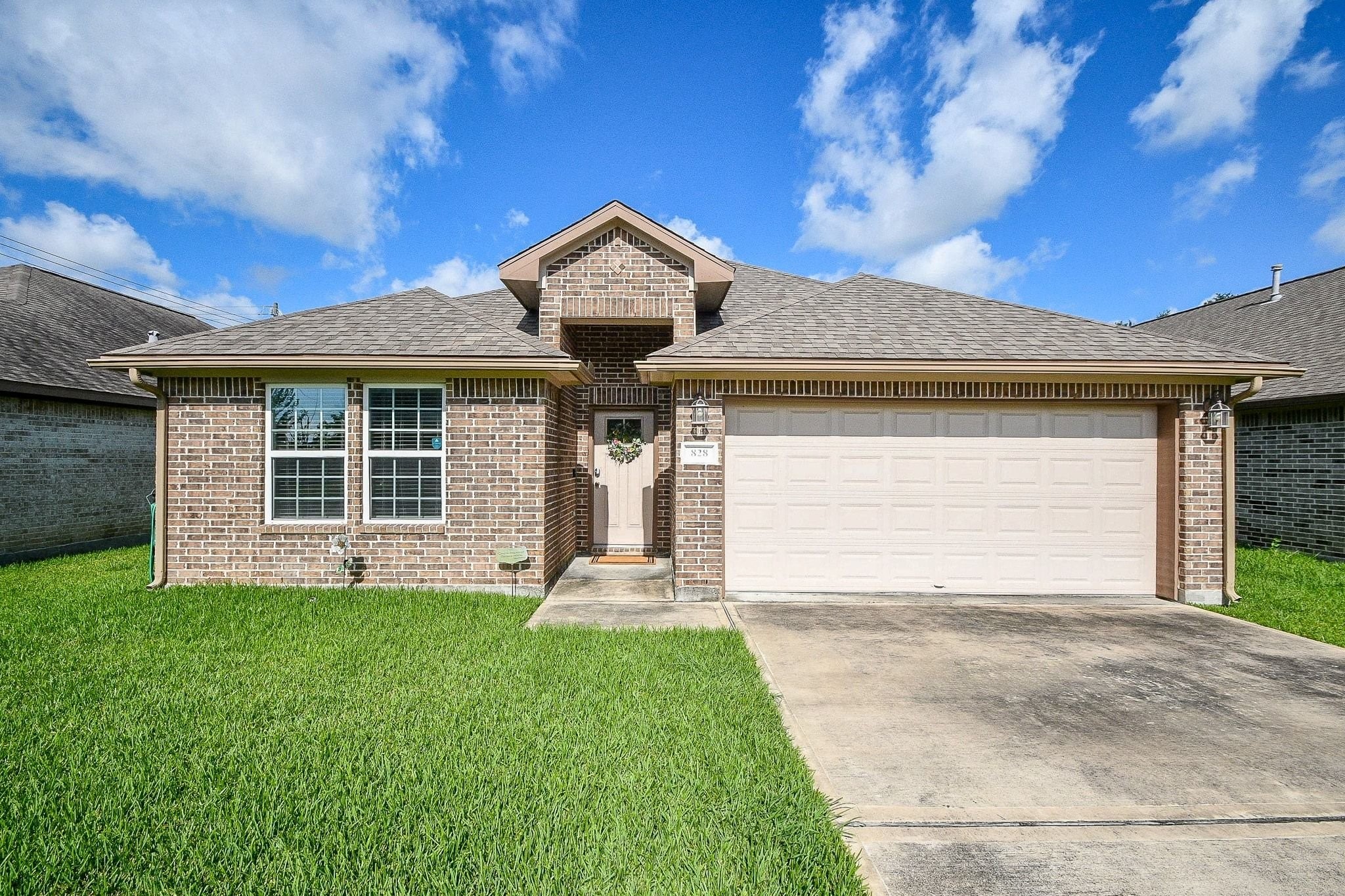 Listing photo 1