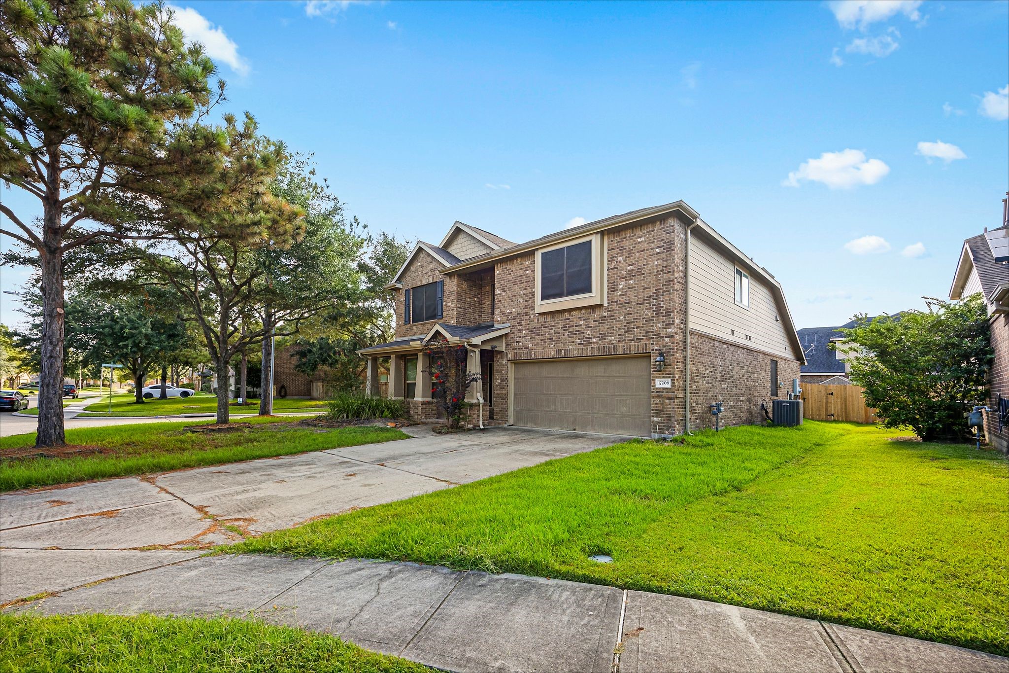 Listing photo 1