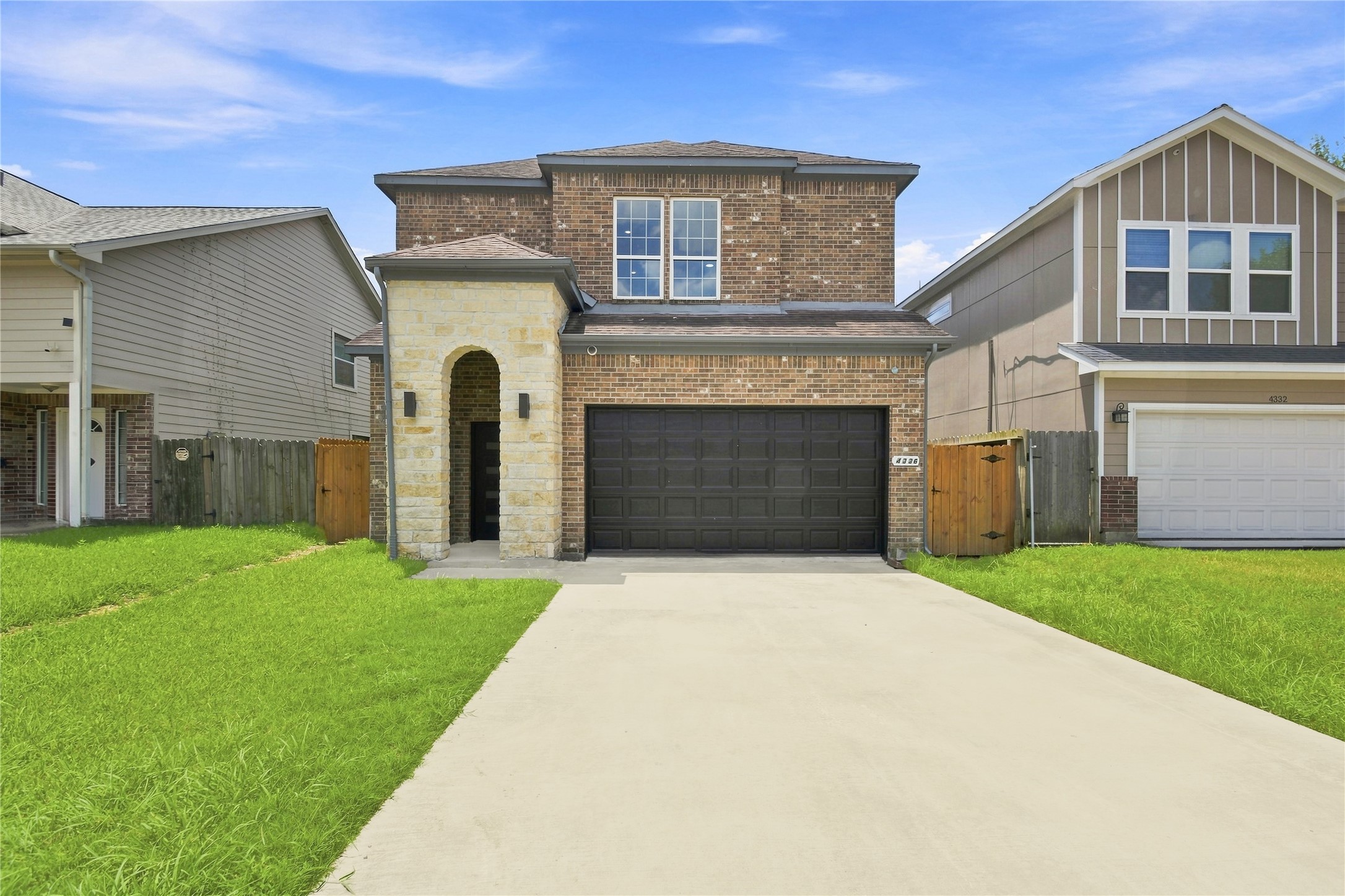 Listing photo 1
