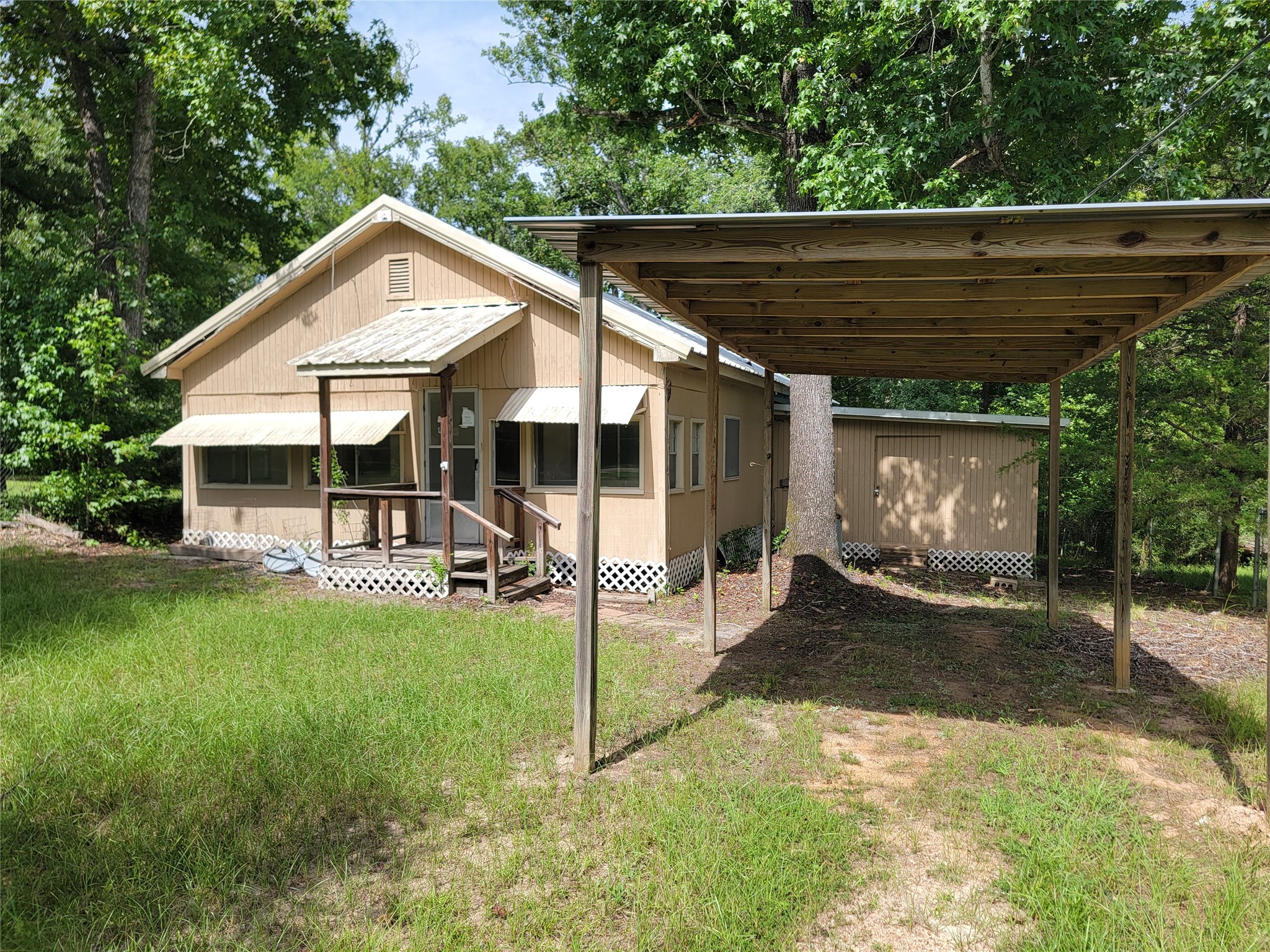 Listing photo 1