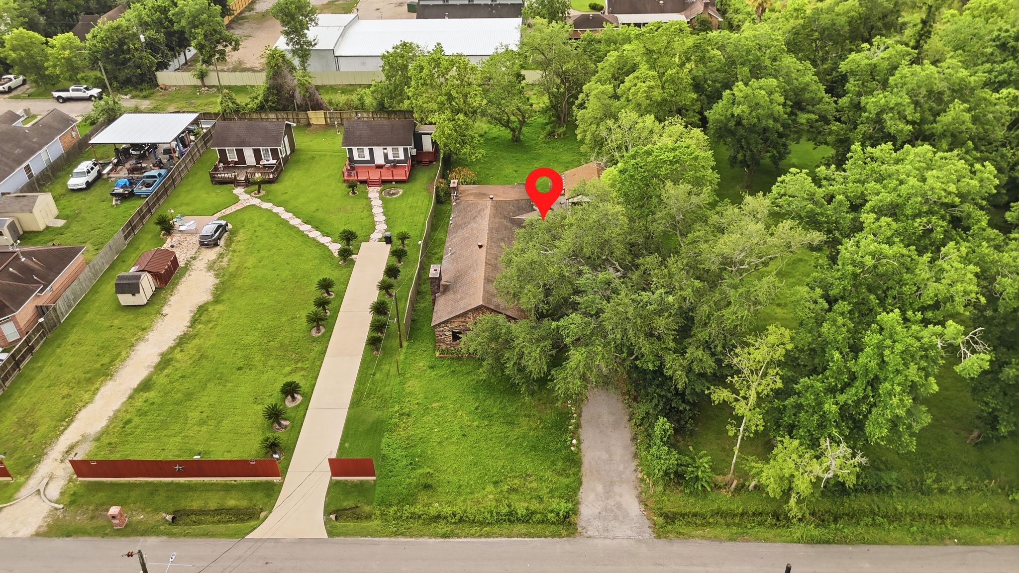 Listing photo 1