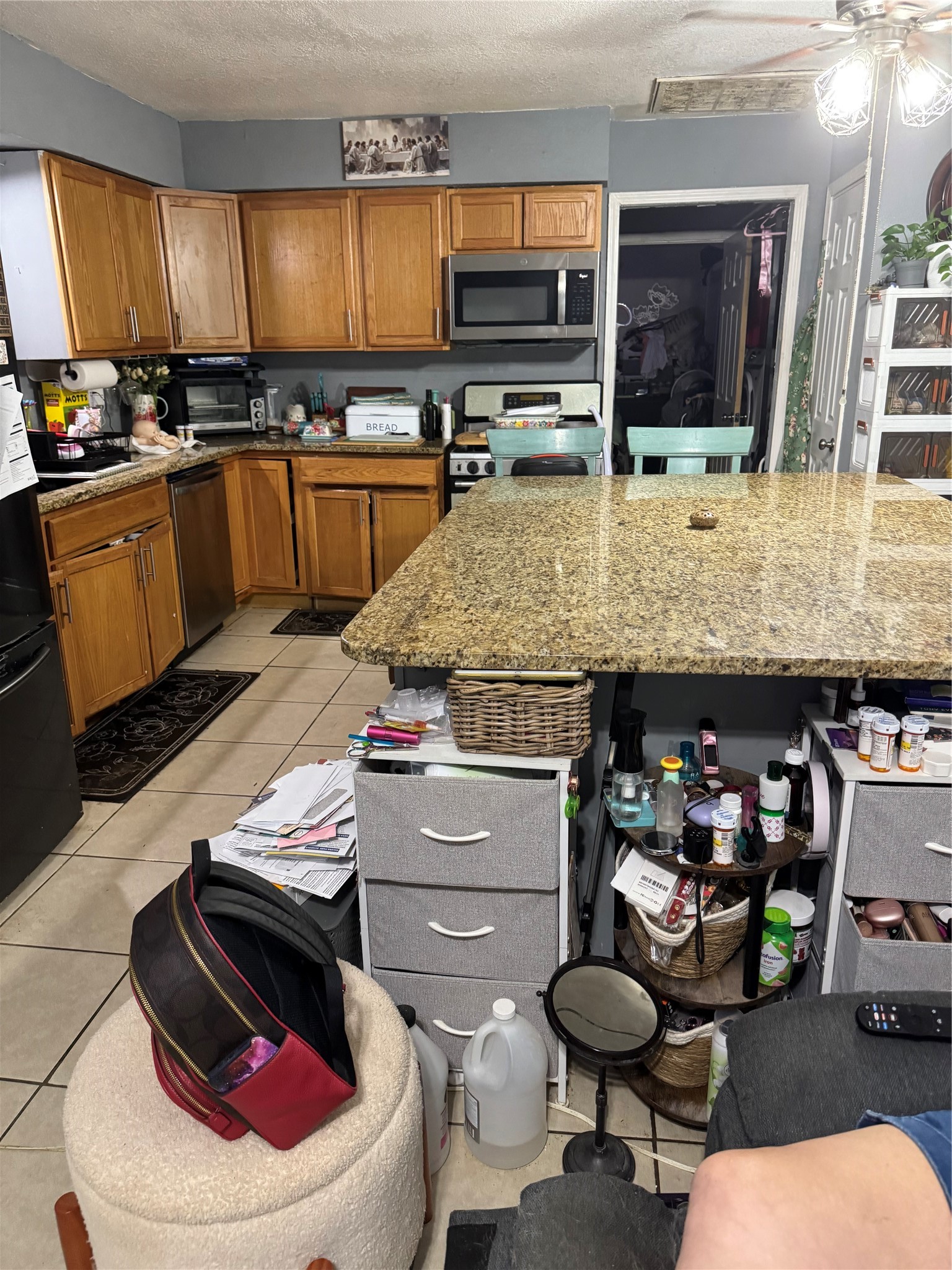 Listing photo 4