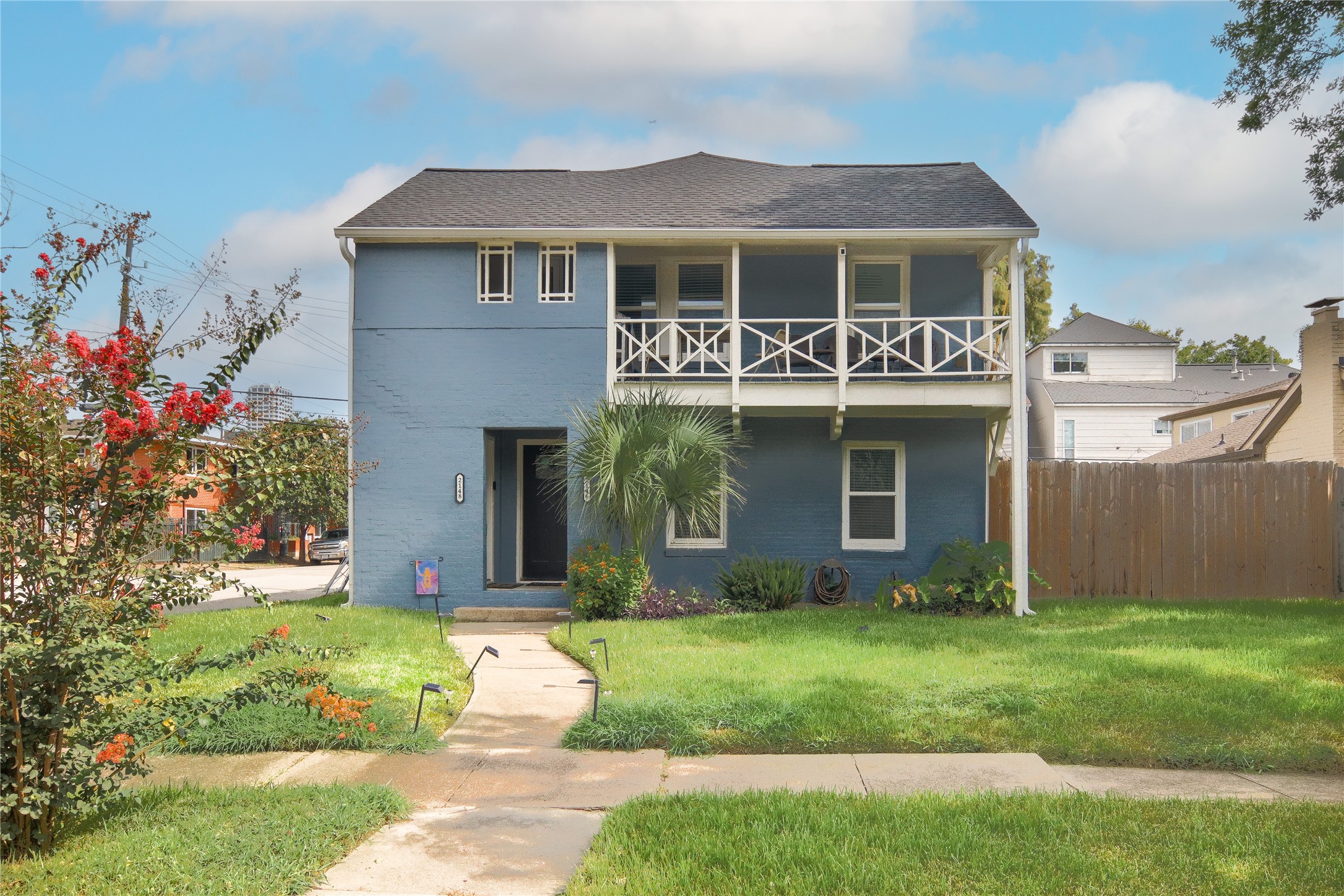Listing photo 1