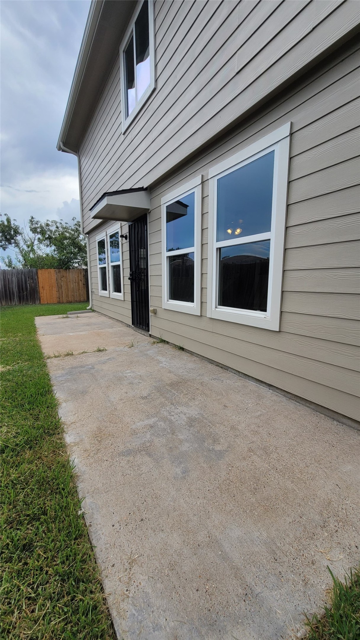 Listing photo 4