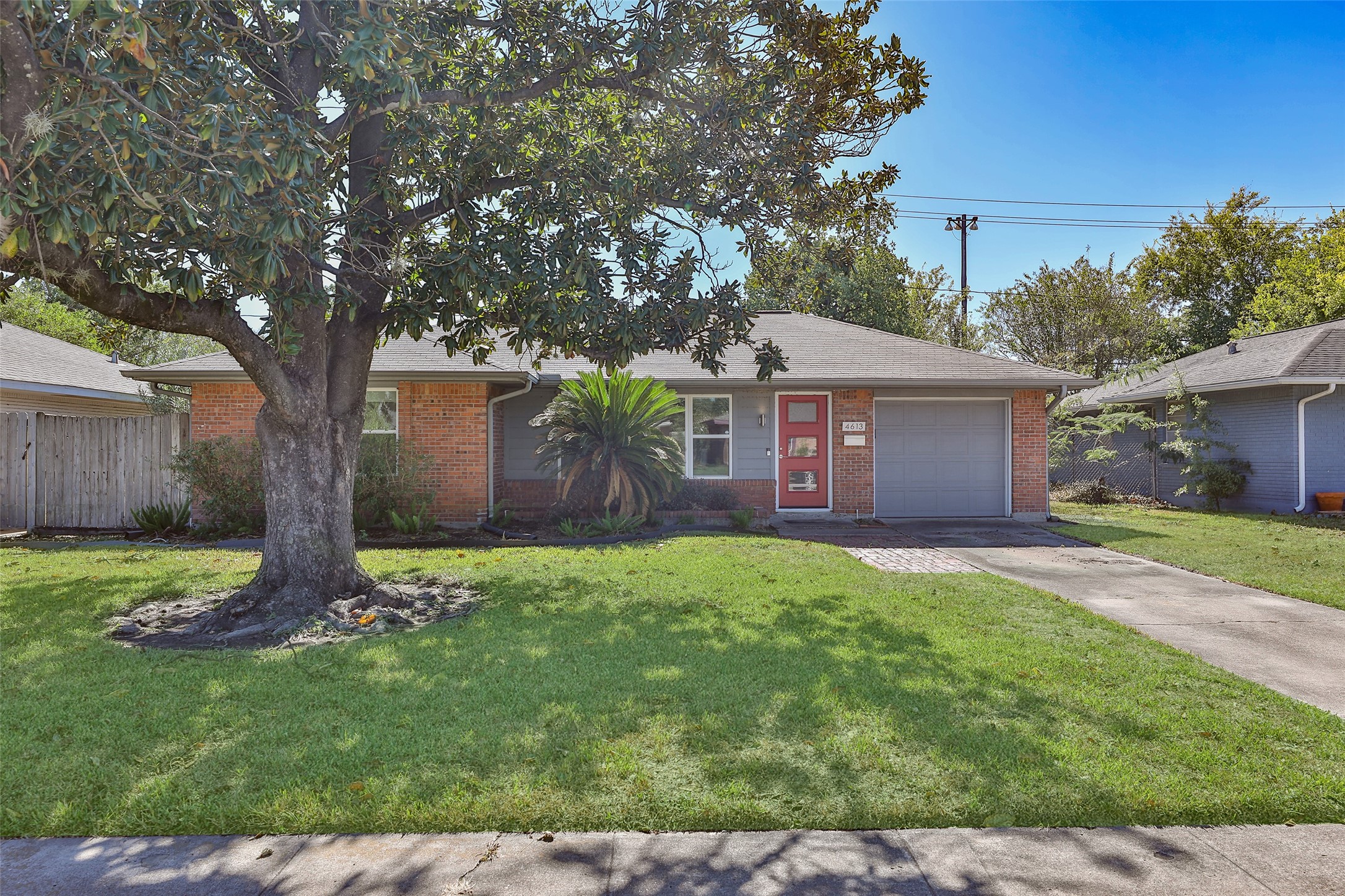 Listing photo 1