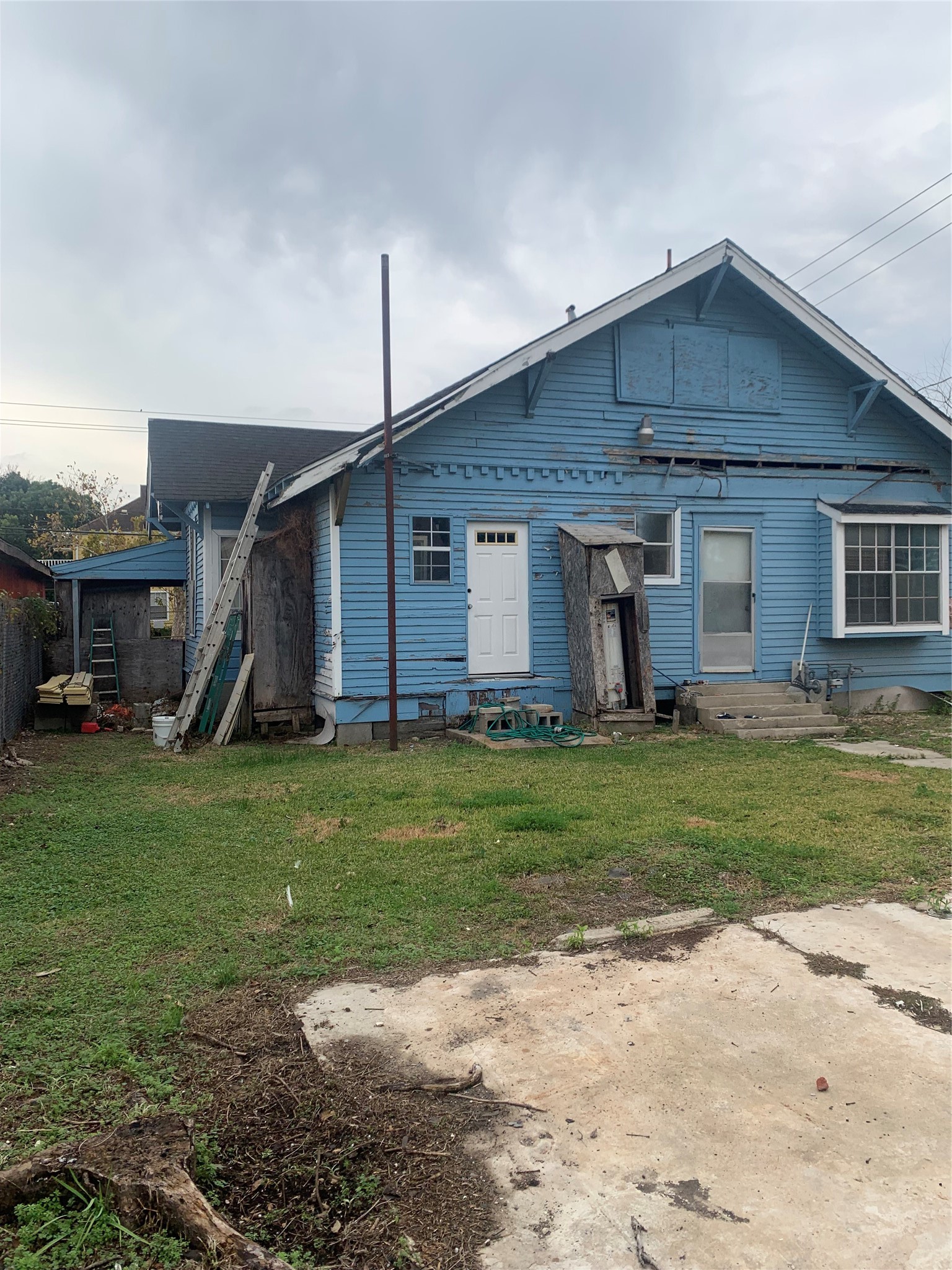 Listing photo 1