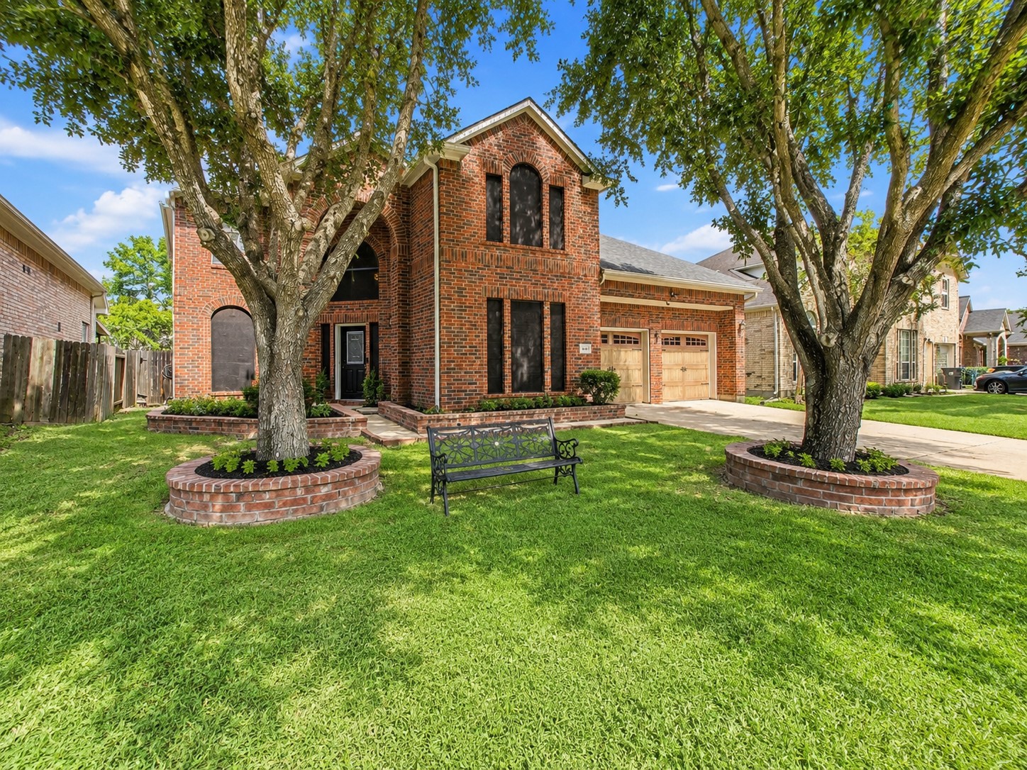 Listing photo 2