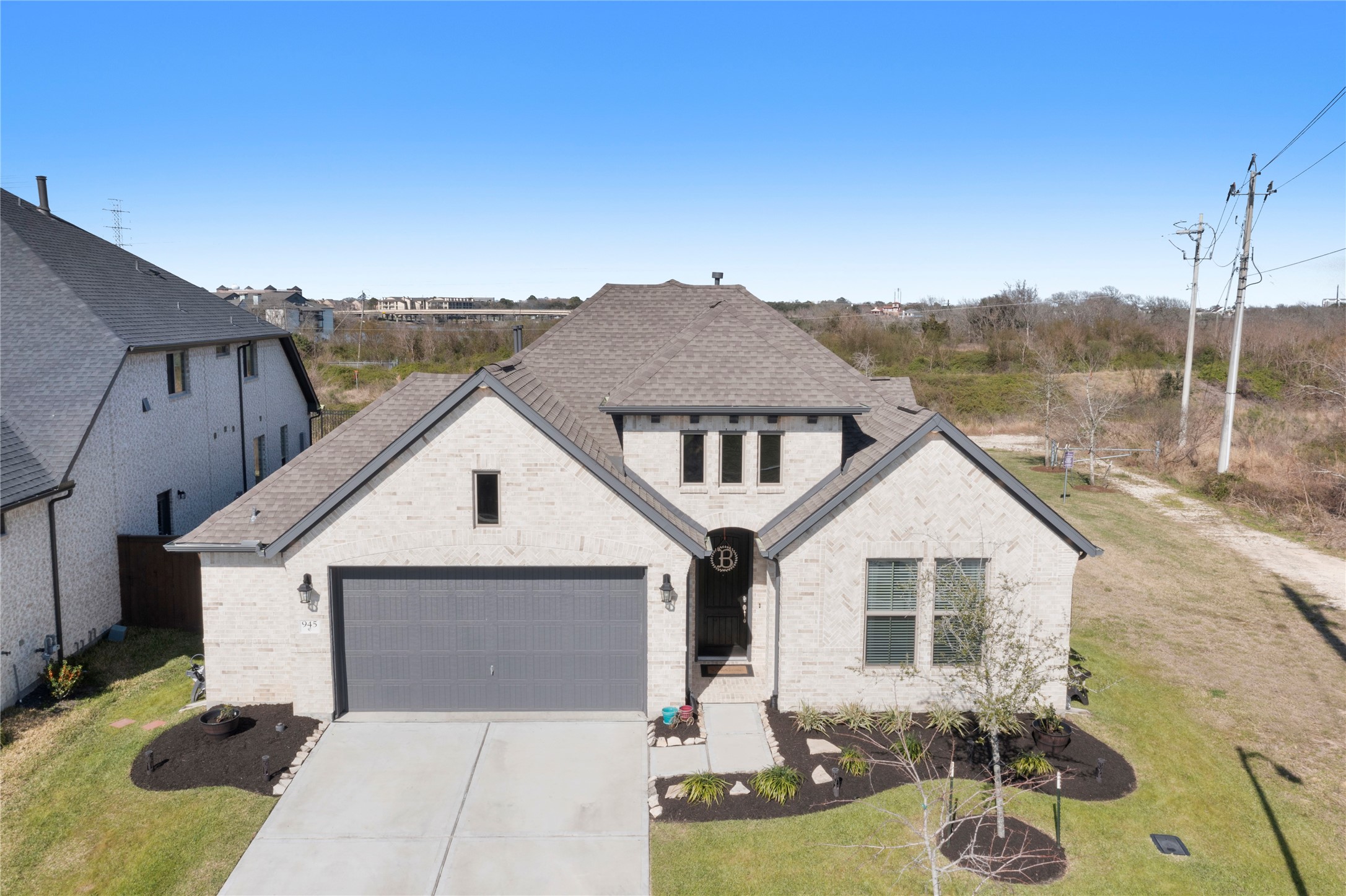 Listing photo 1