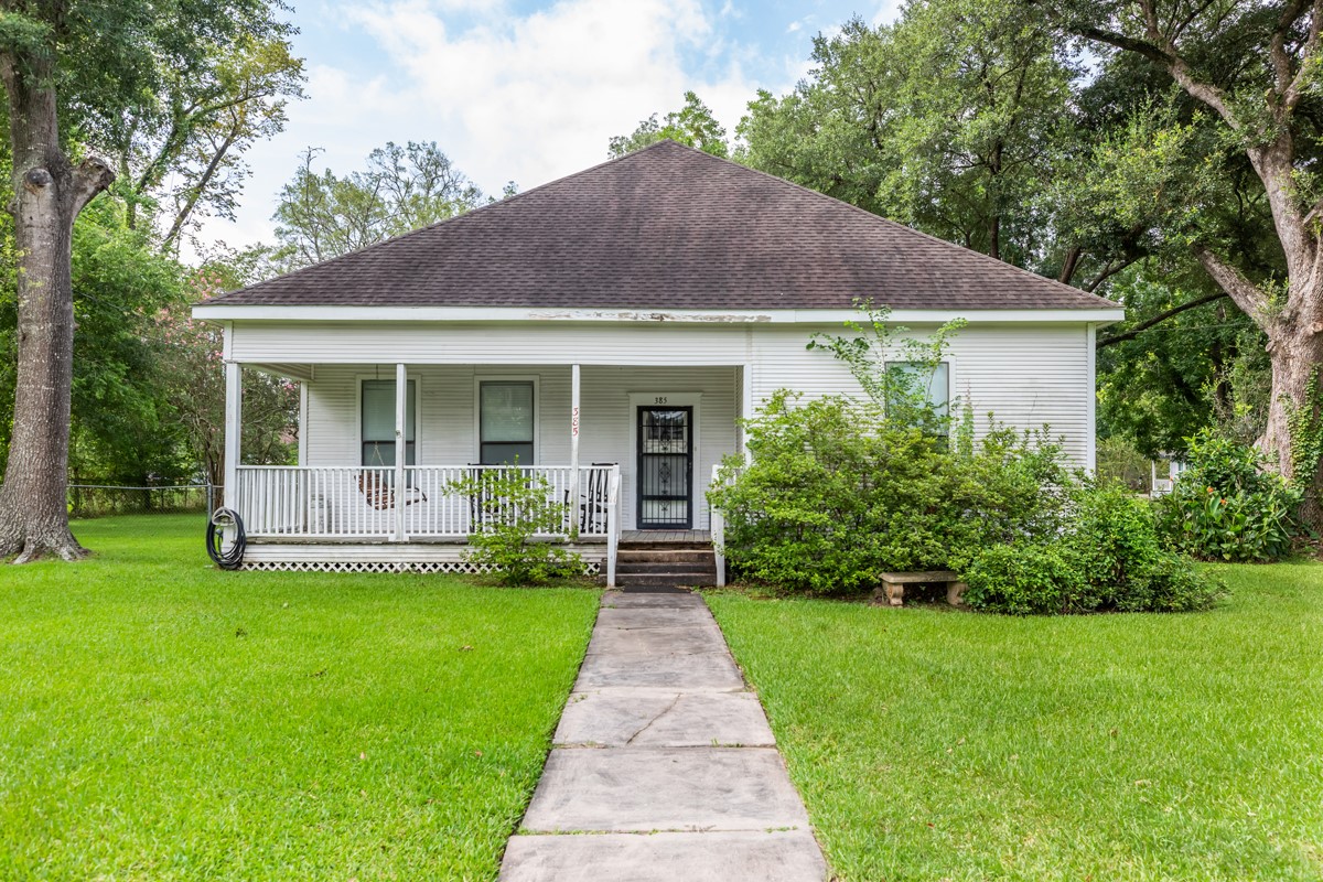Listing photo 1