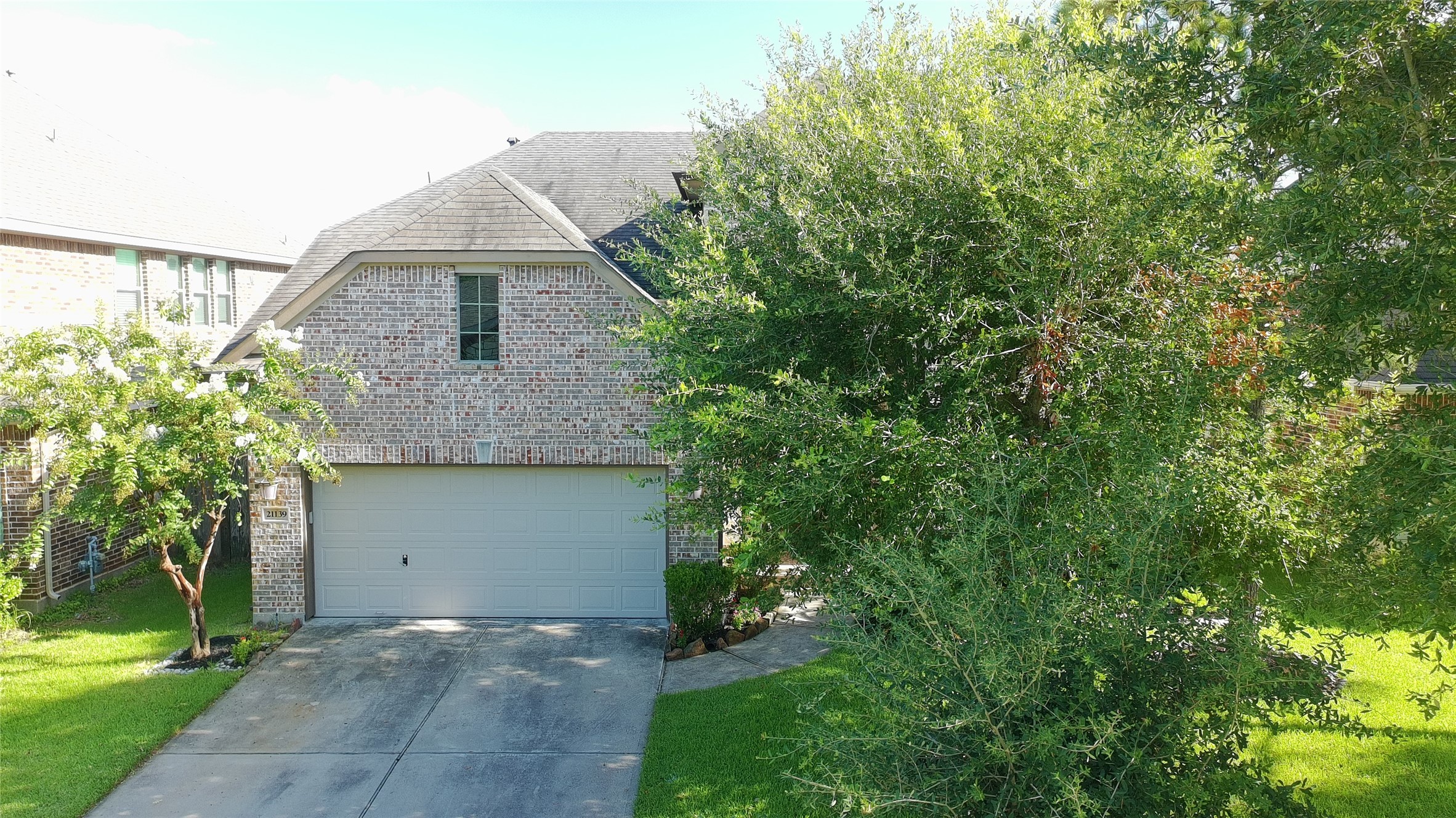 Listing photo 5