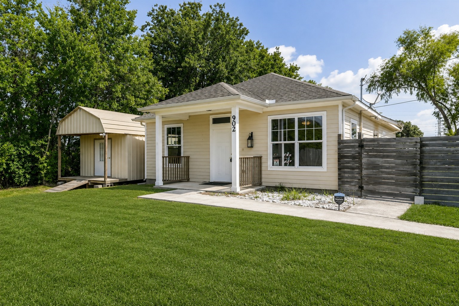 Listing photo 1