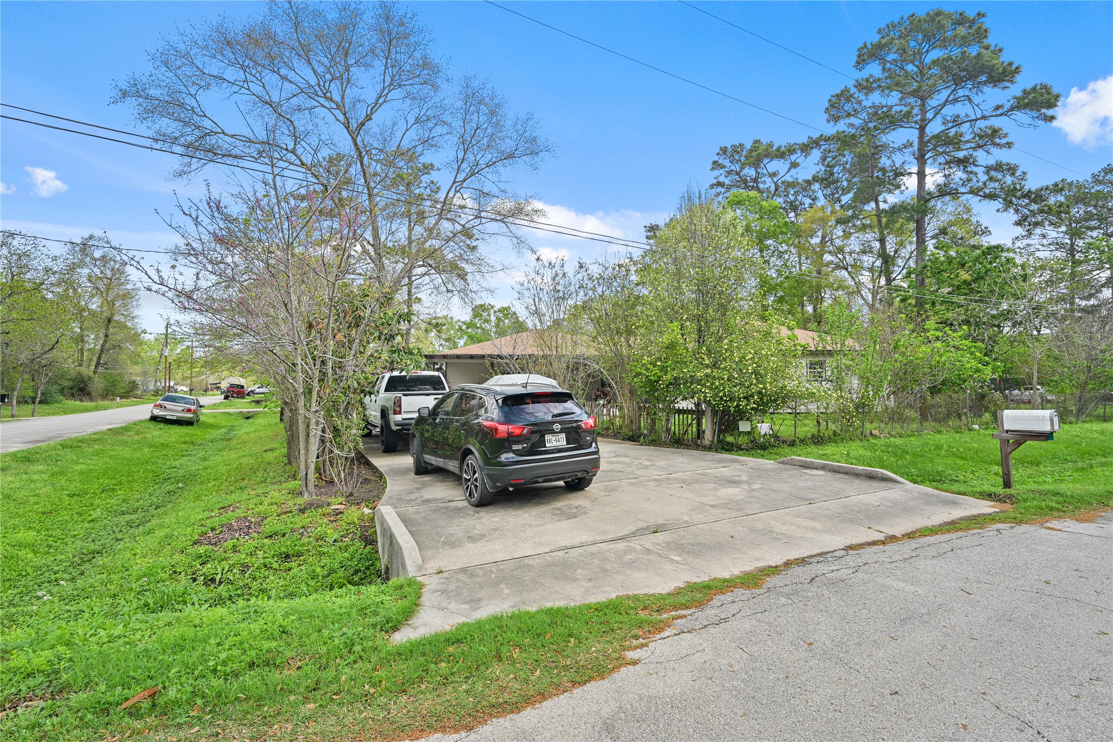 Listing photo 1