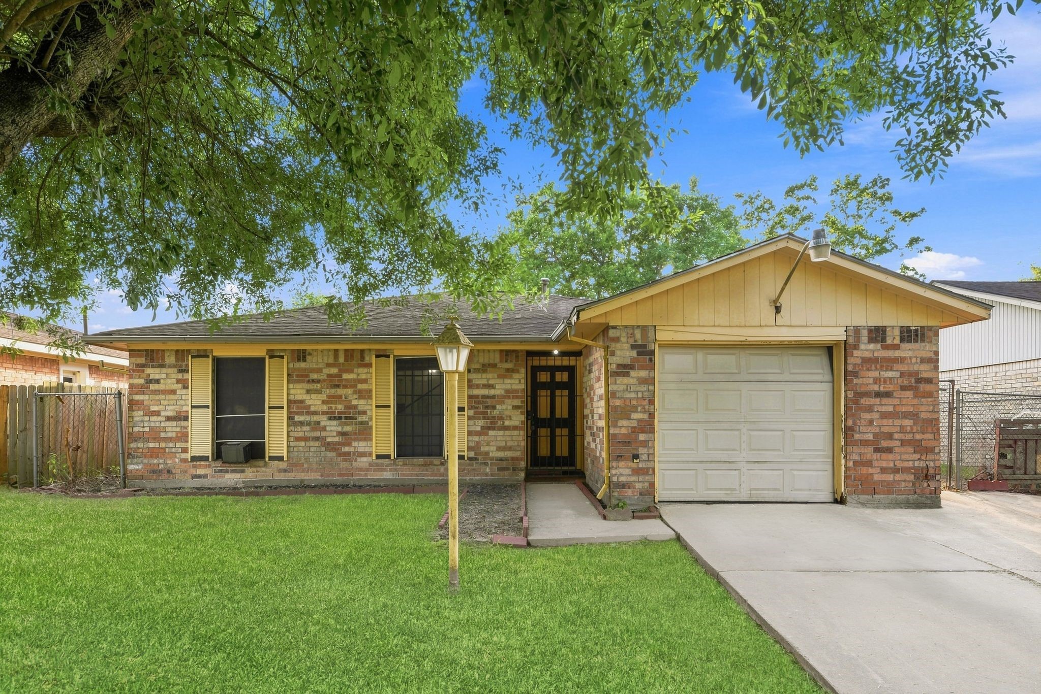 Listing photo 1
