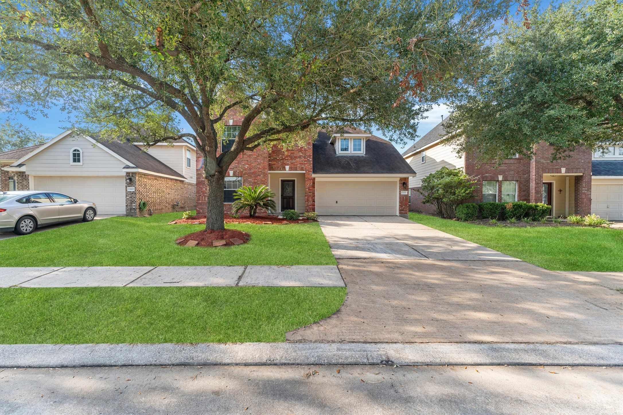 Listing photo 1