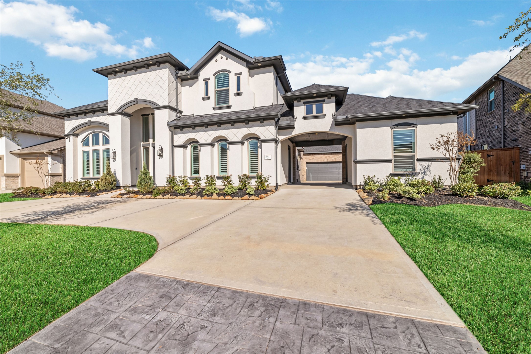 Listing photo 1
