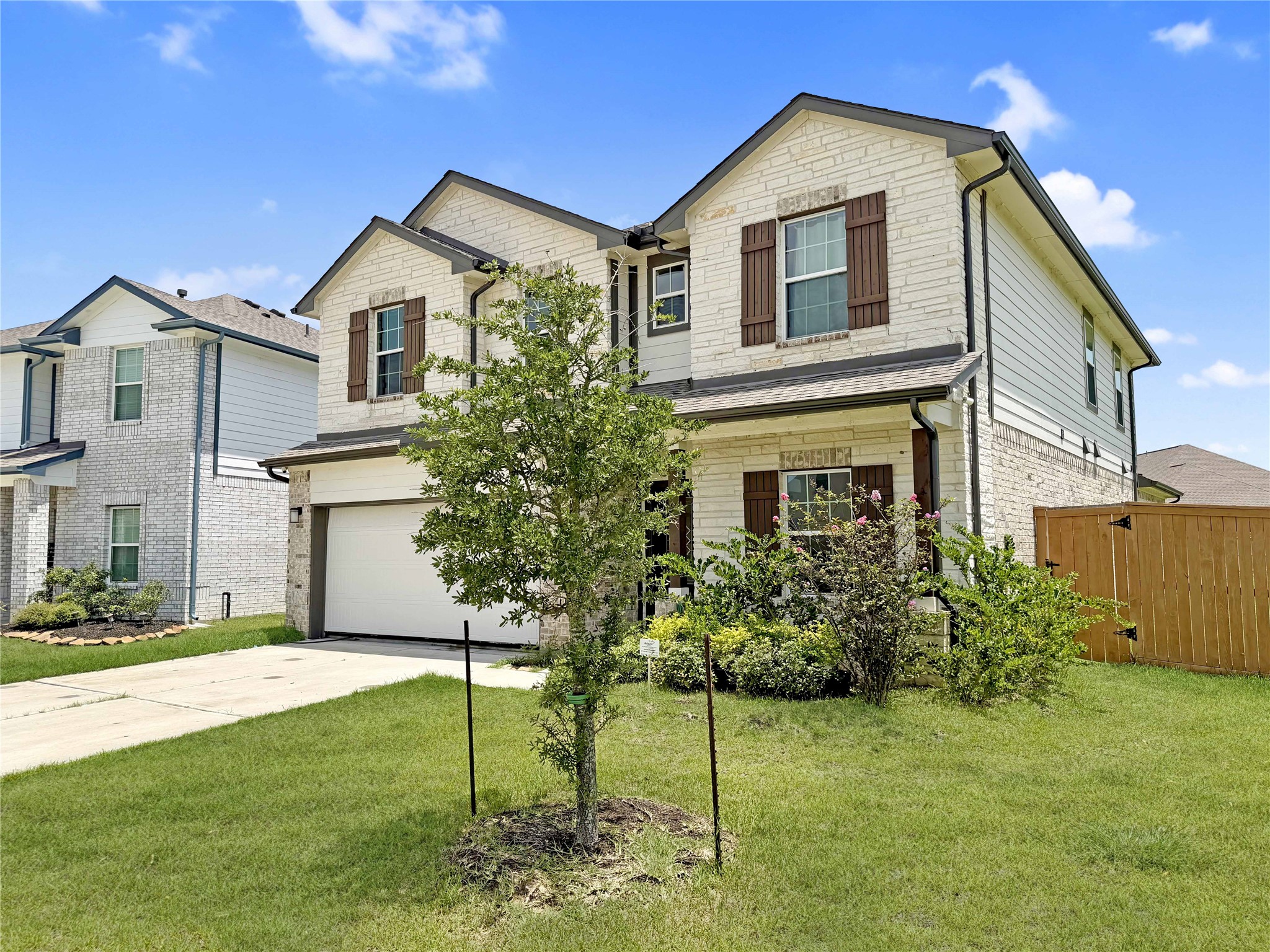 Listing photo 1
