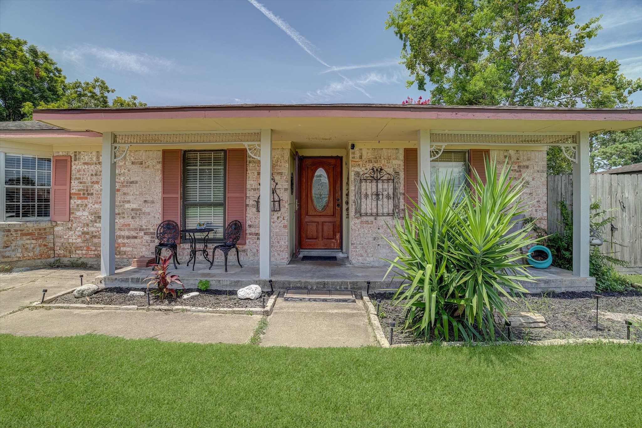 Listing photo 4