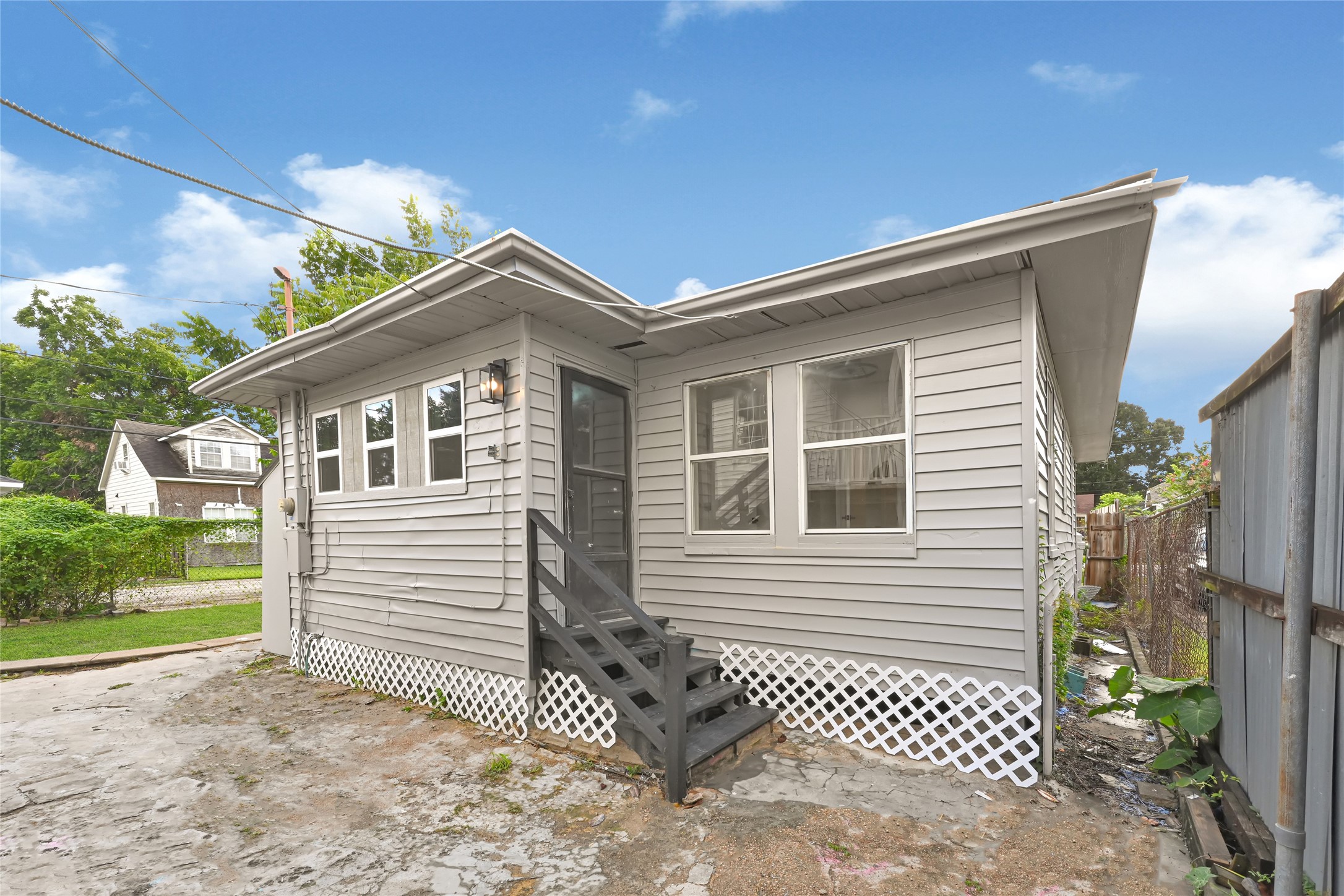 Listing photo 5