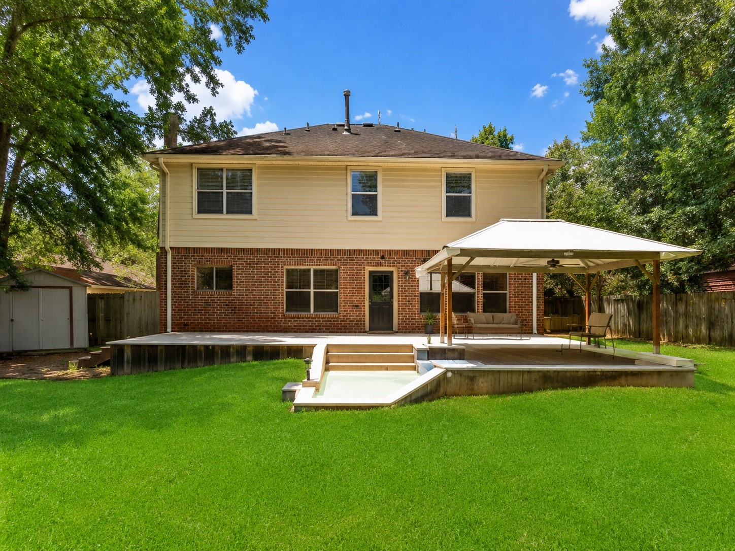 Listing photo 2
