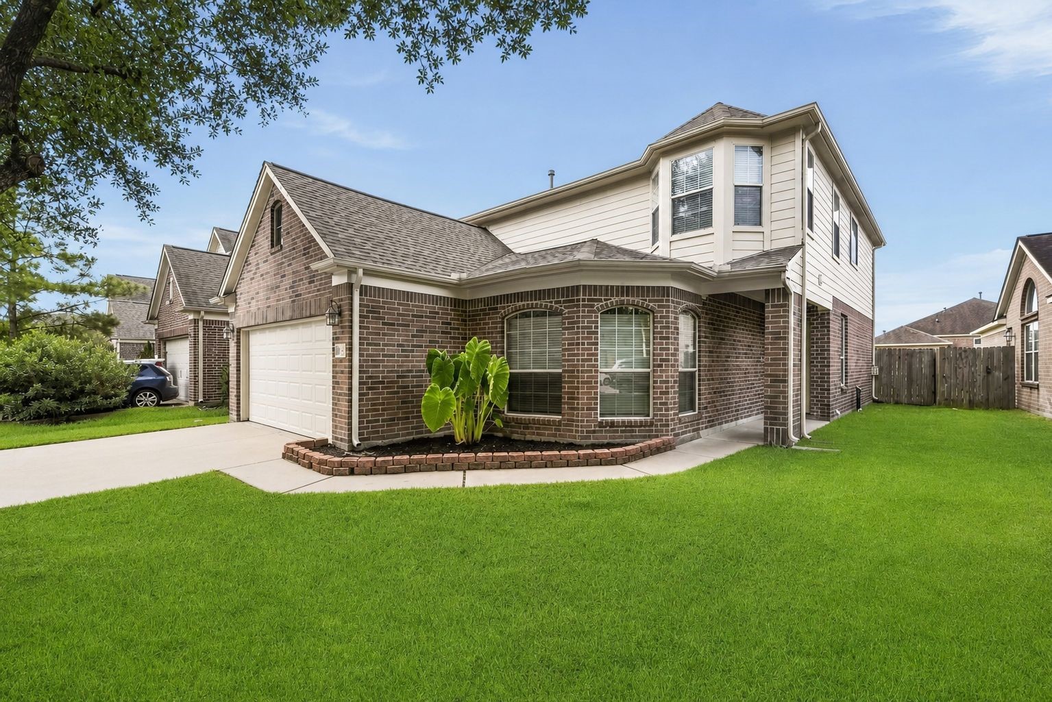 Listing photo 1