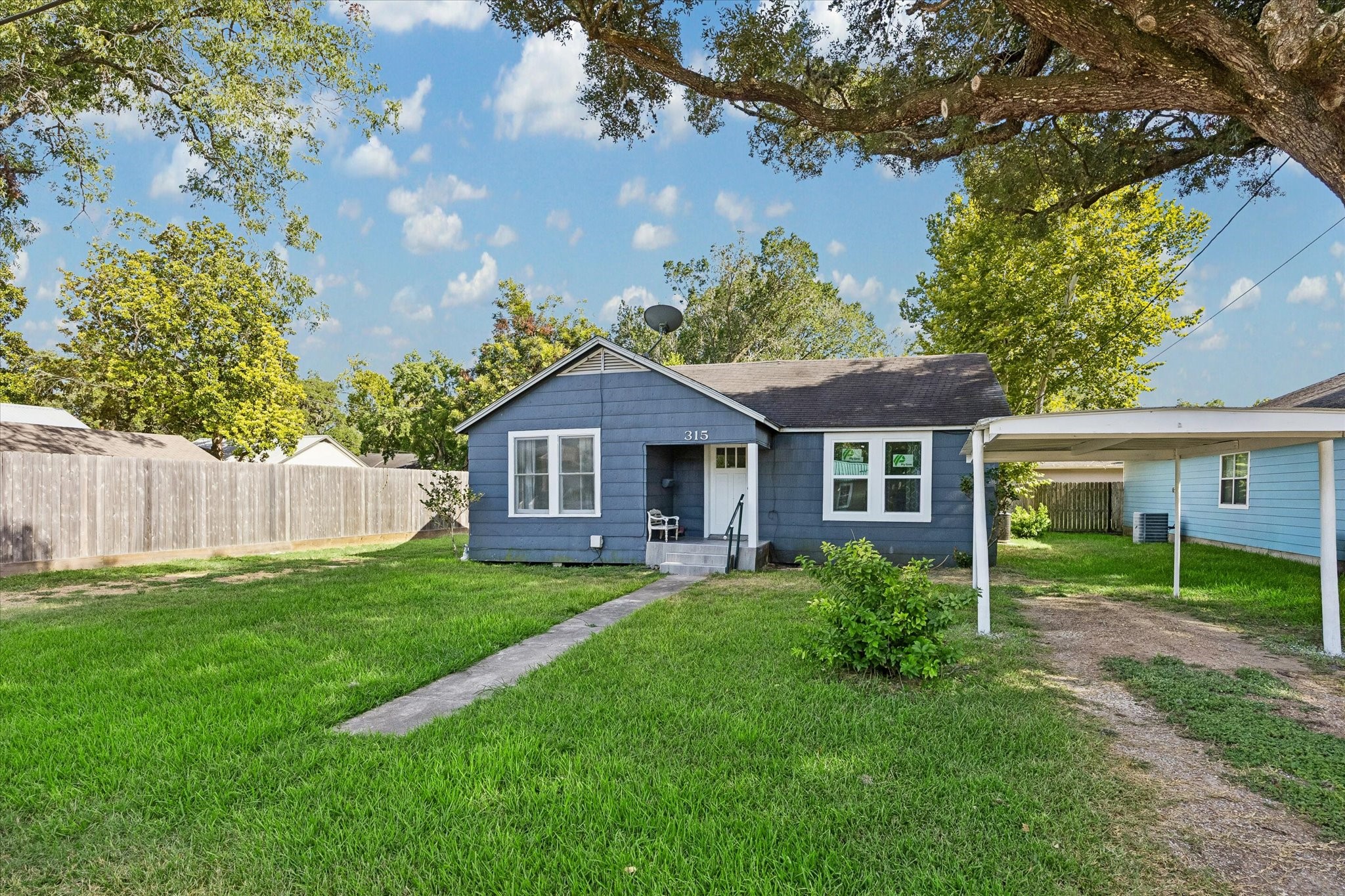 Listing photo 1