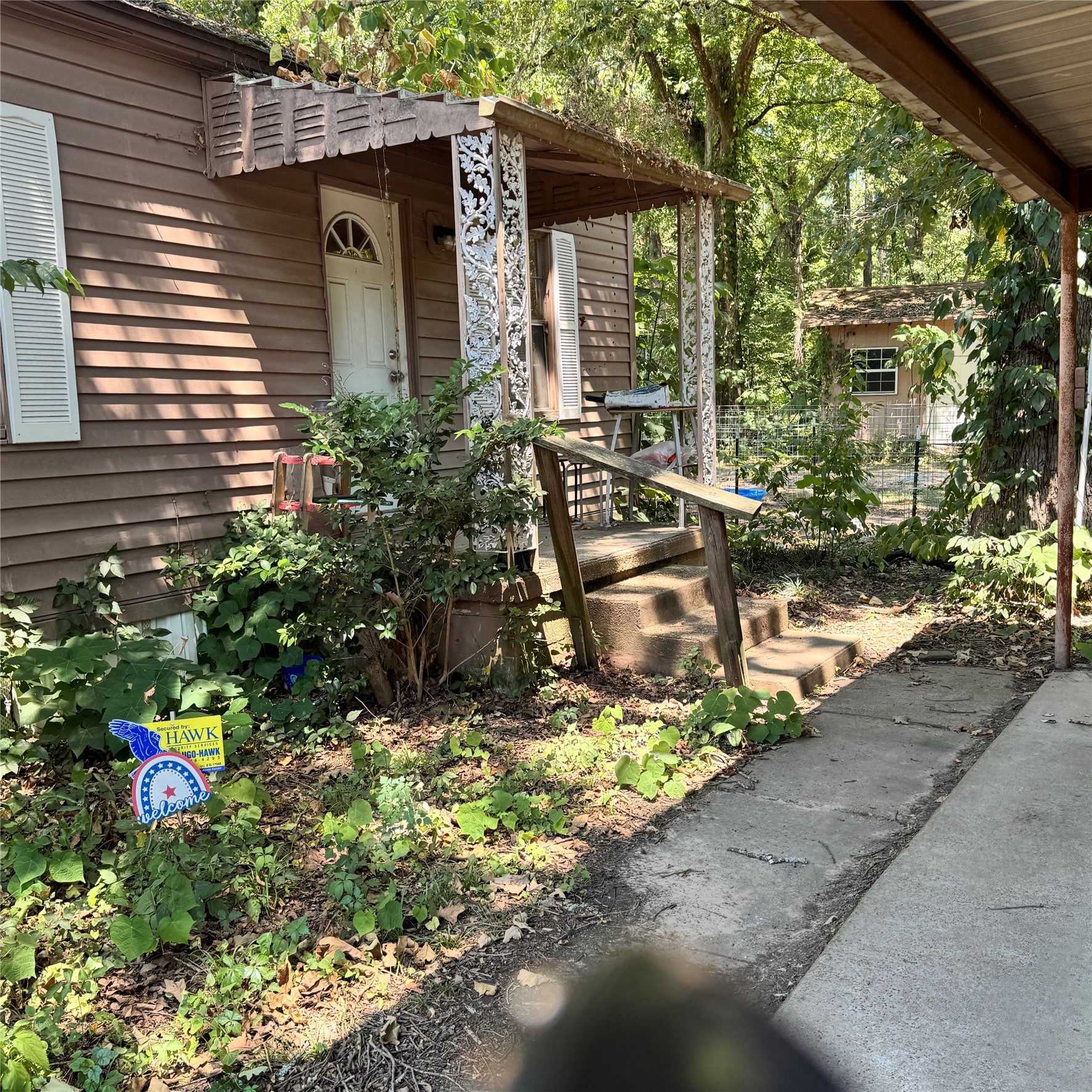 Listing photo 3