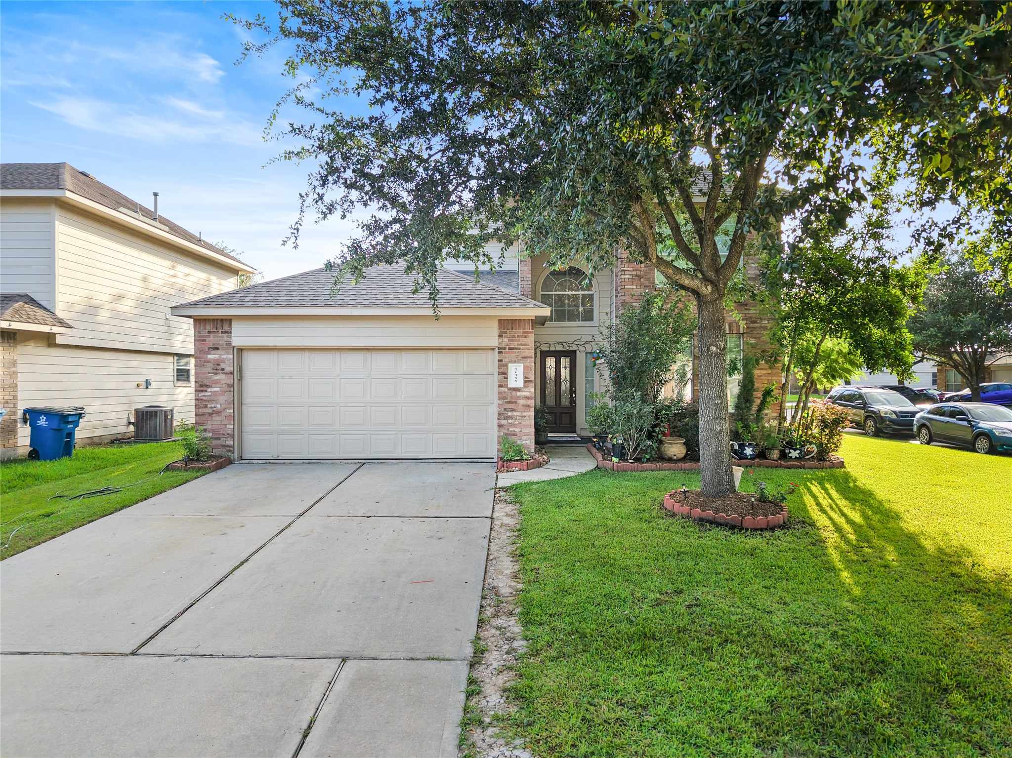 Listing photo 1