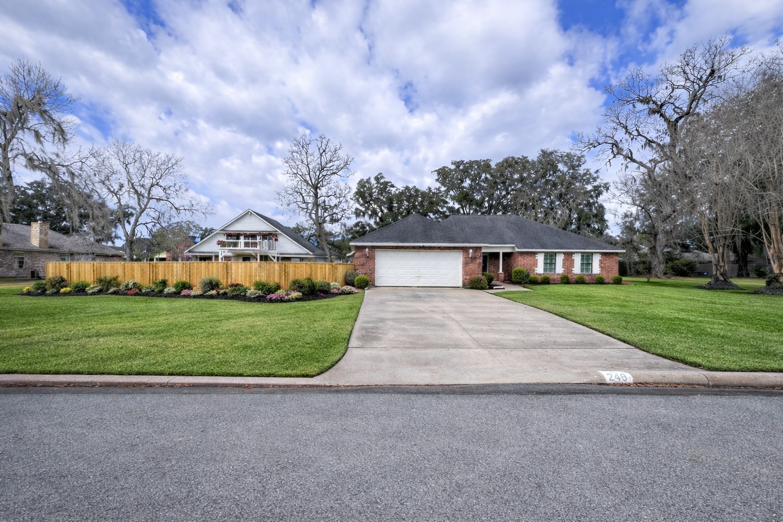 Listing photo 3