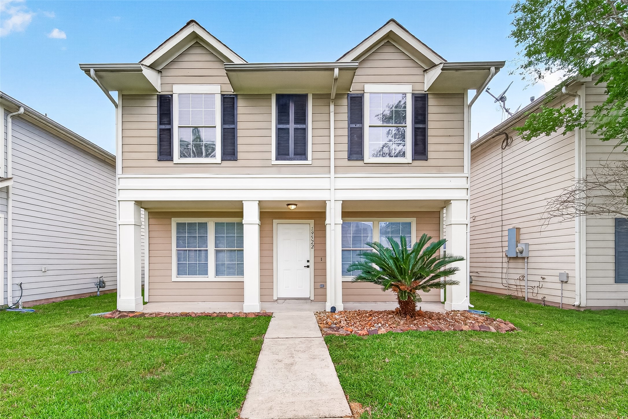Listing photo 1