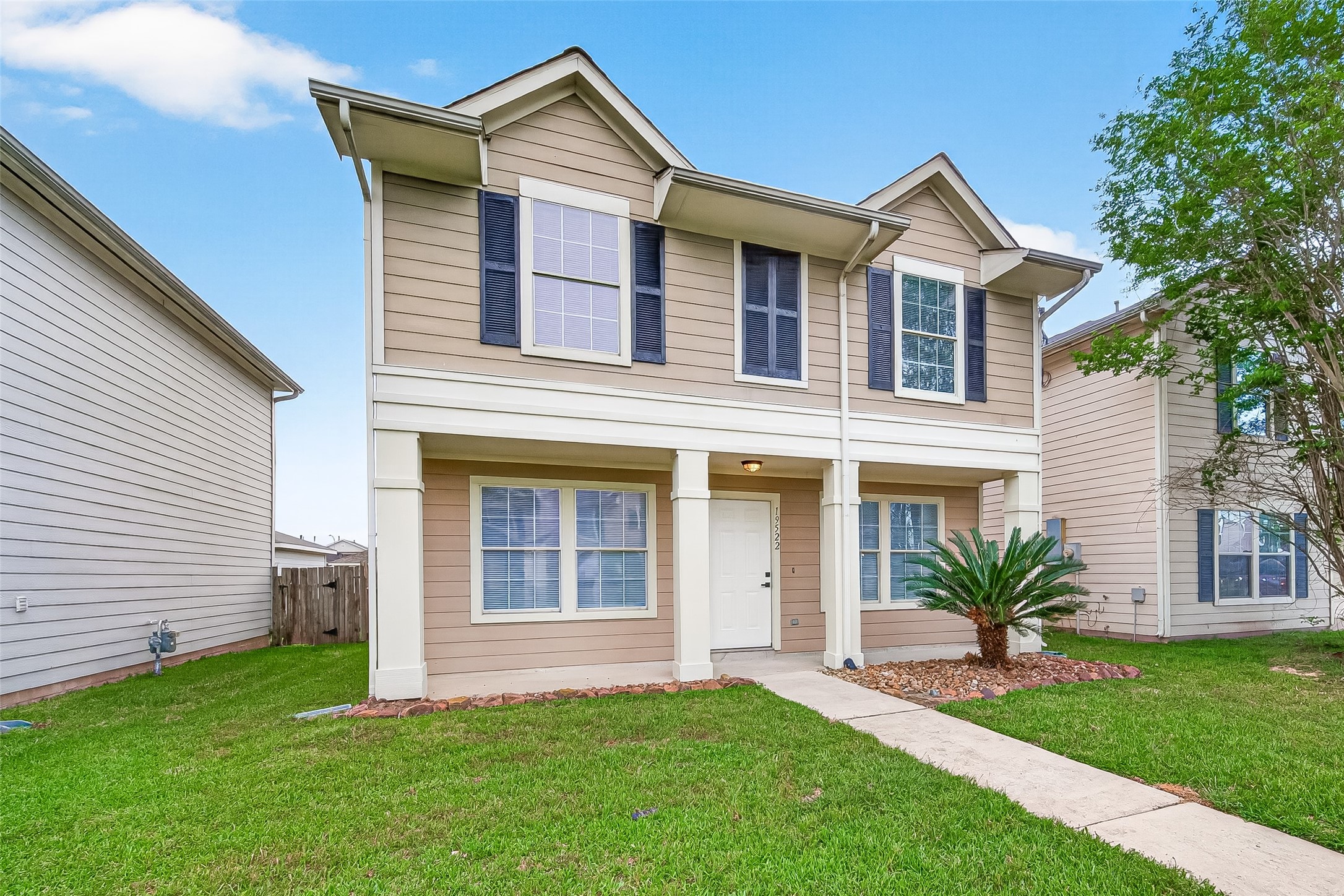 Listing photo 1