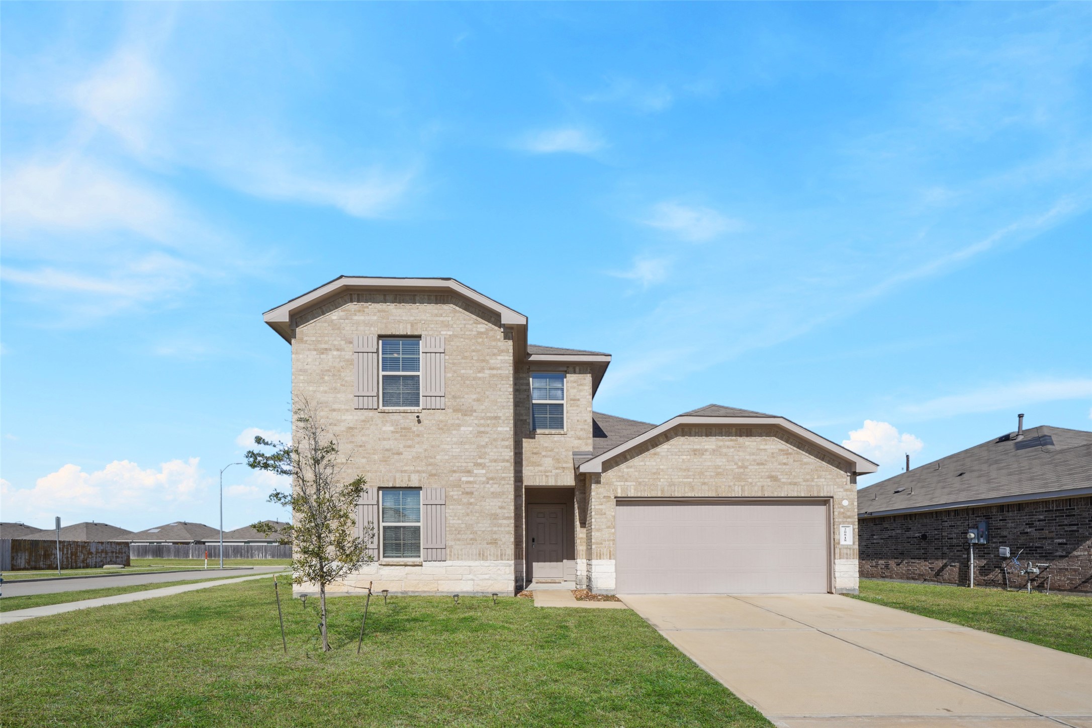 Listing photo 1