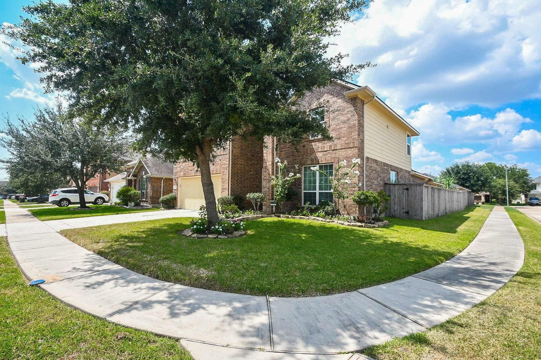 Listing photo 4