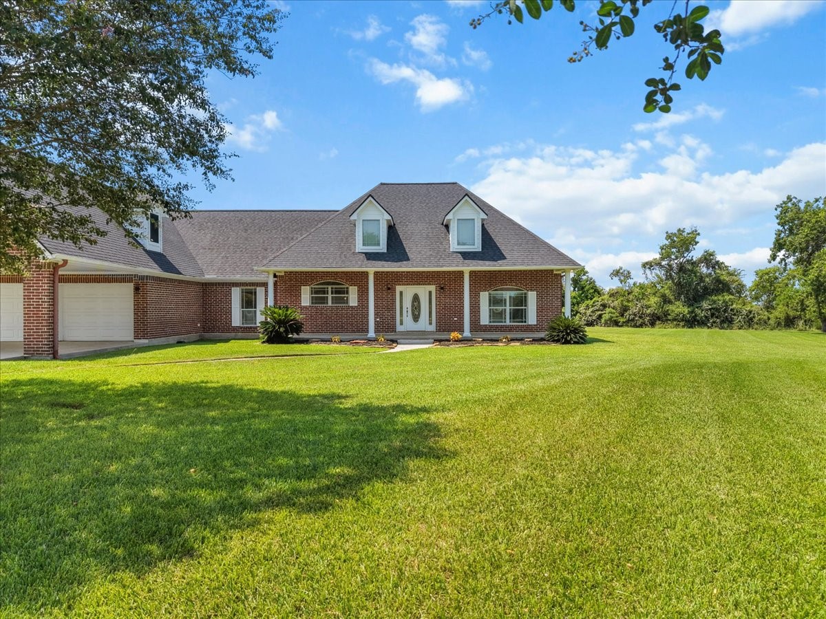 Listing photo 1