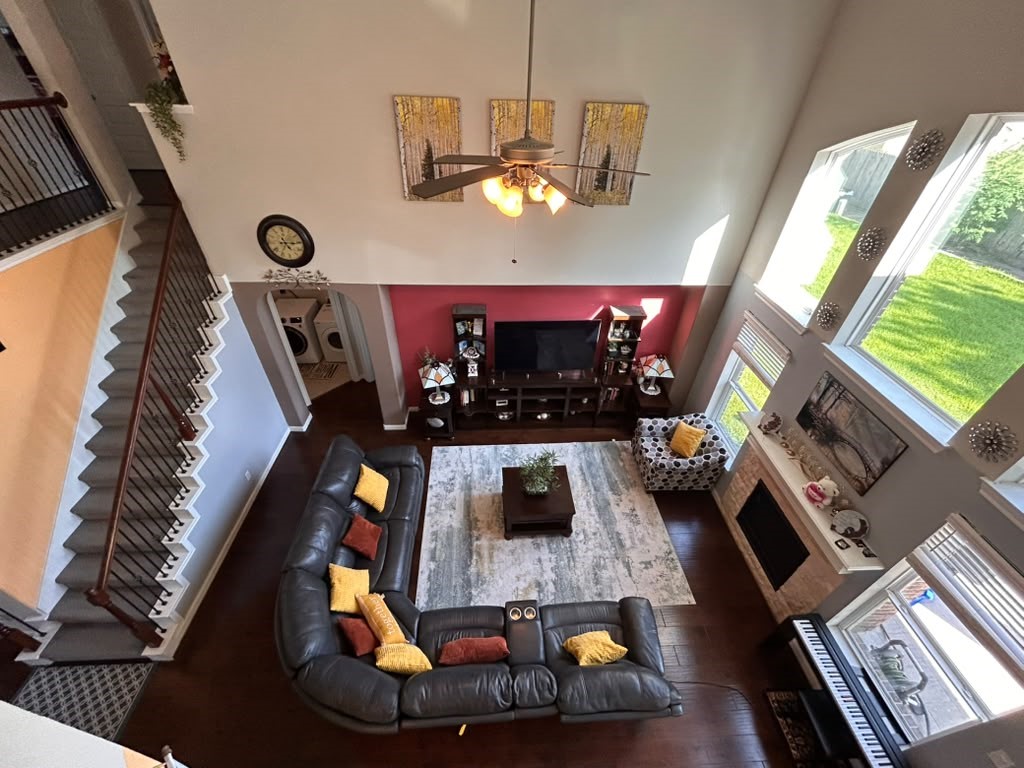 Listing photo 1