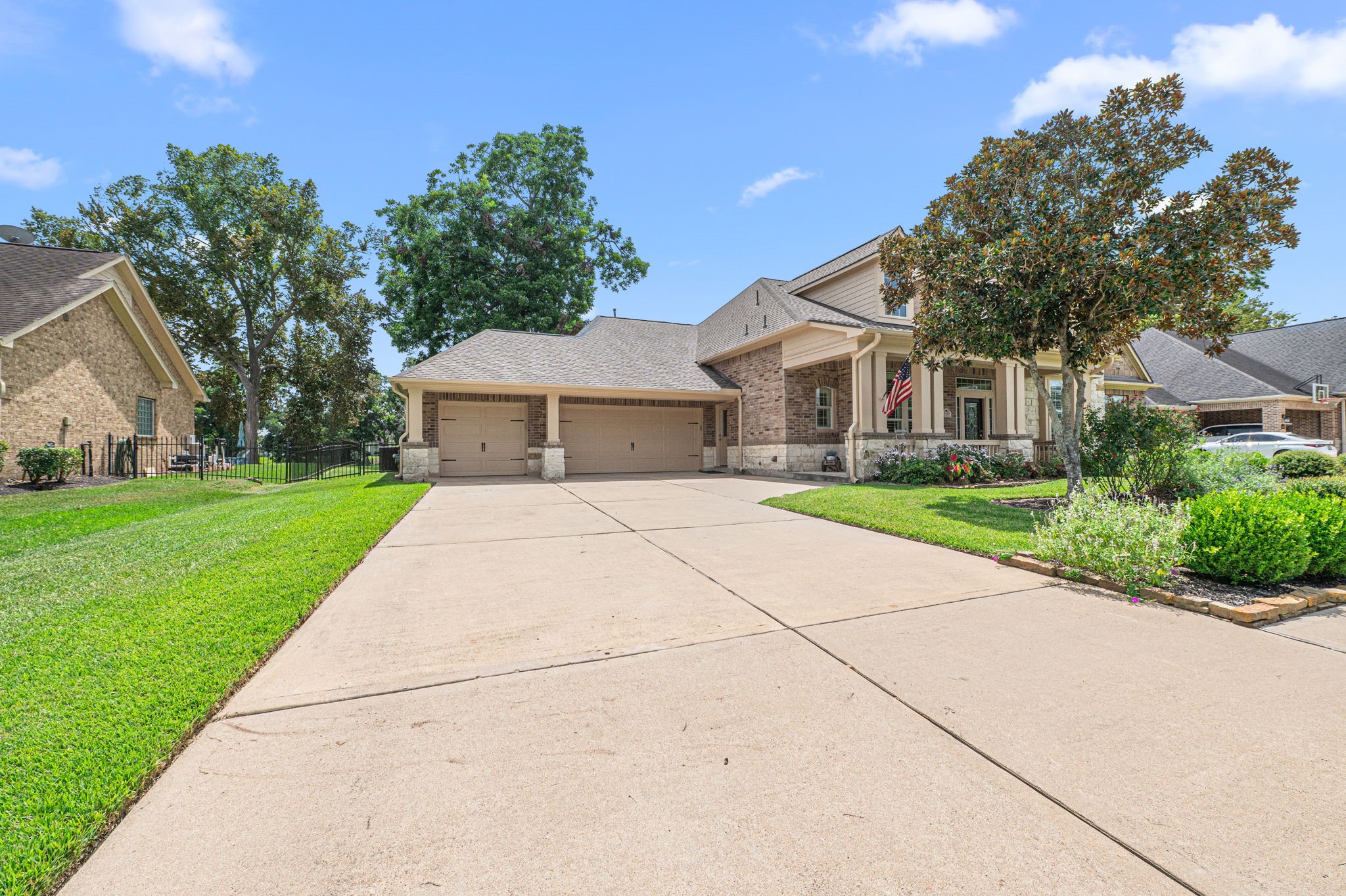 Listing photo 3