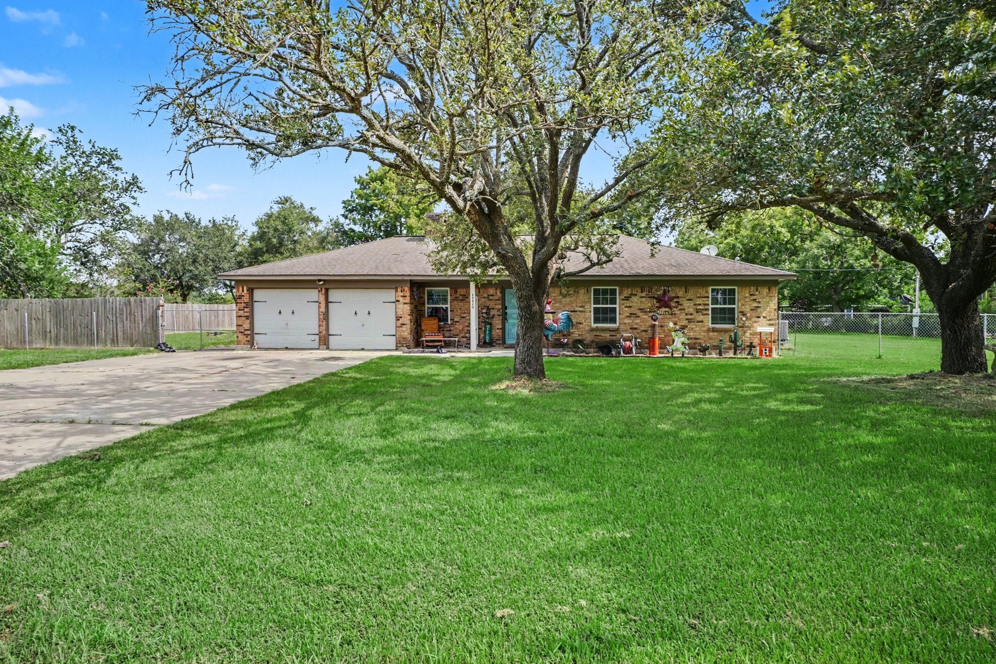 Listing photo 4