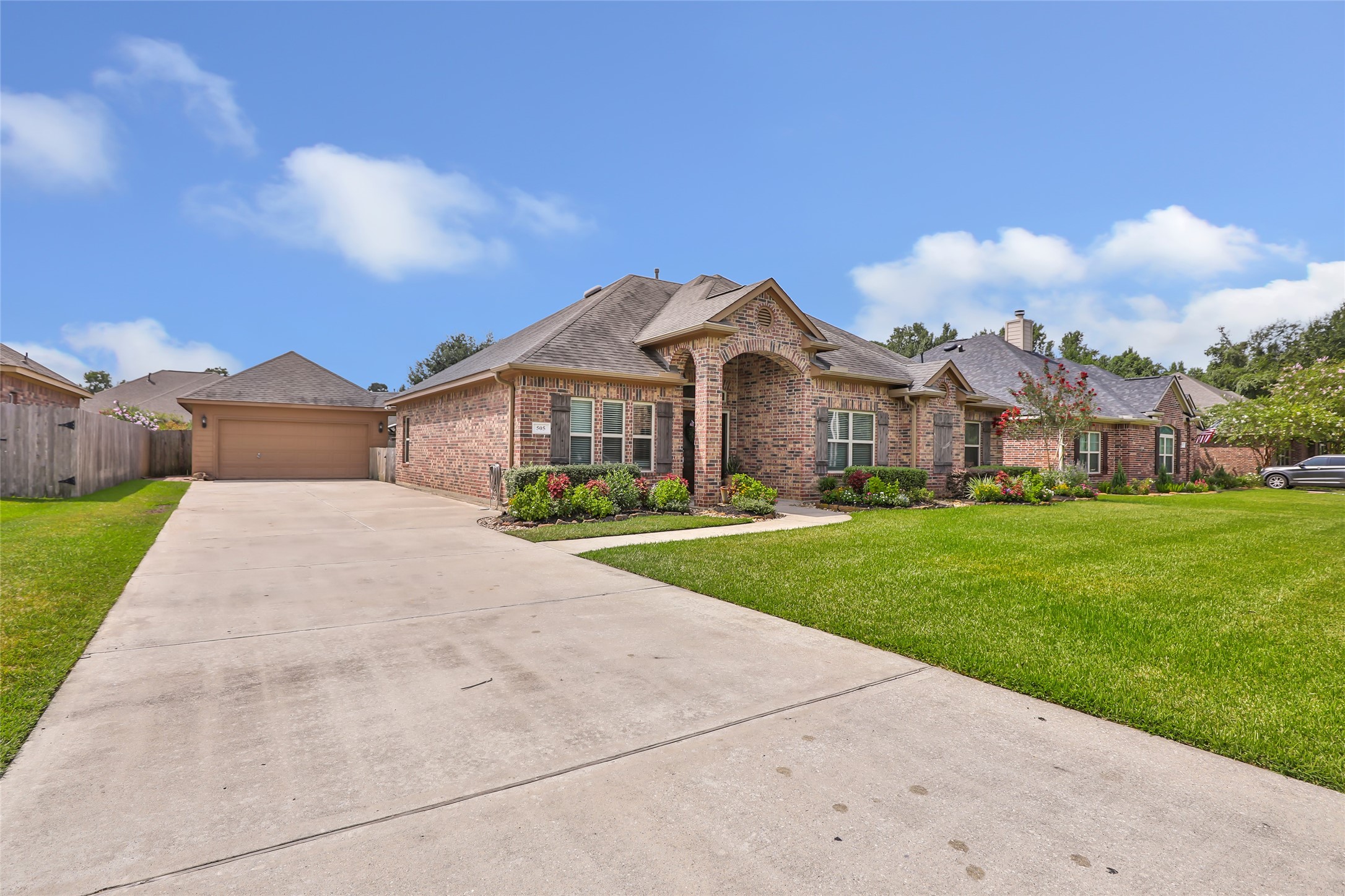 Listing photo 1
