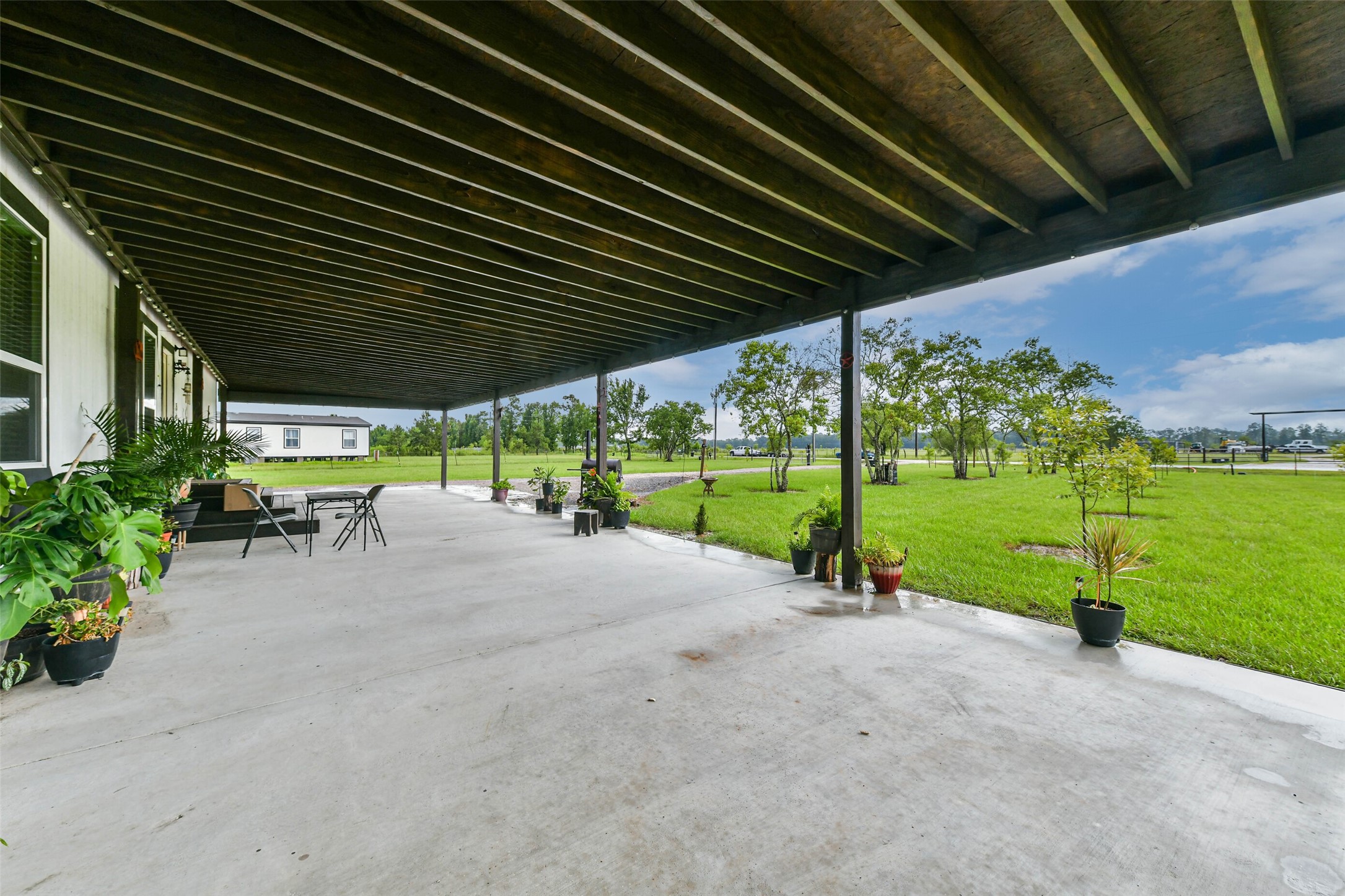 Listing photo 5