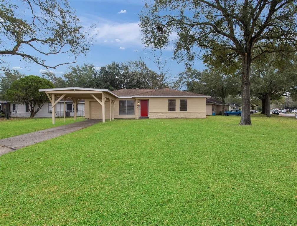 Listing photo 1