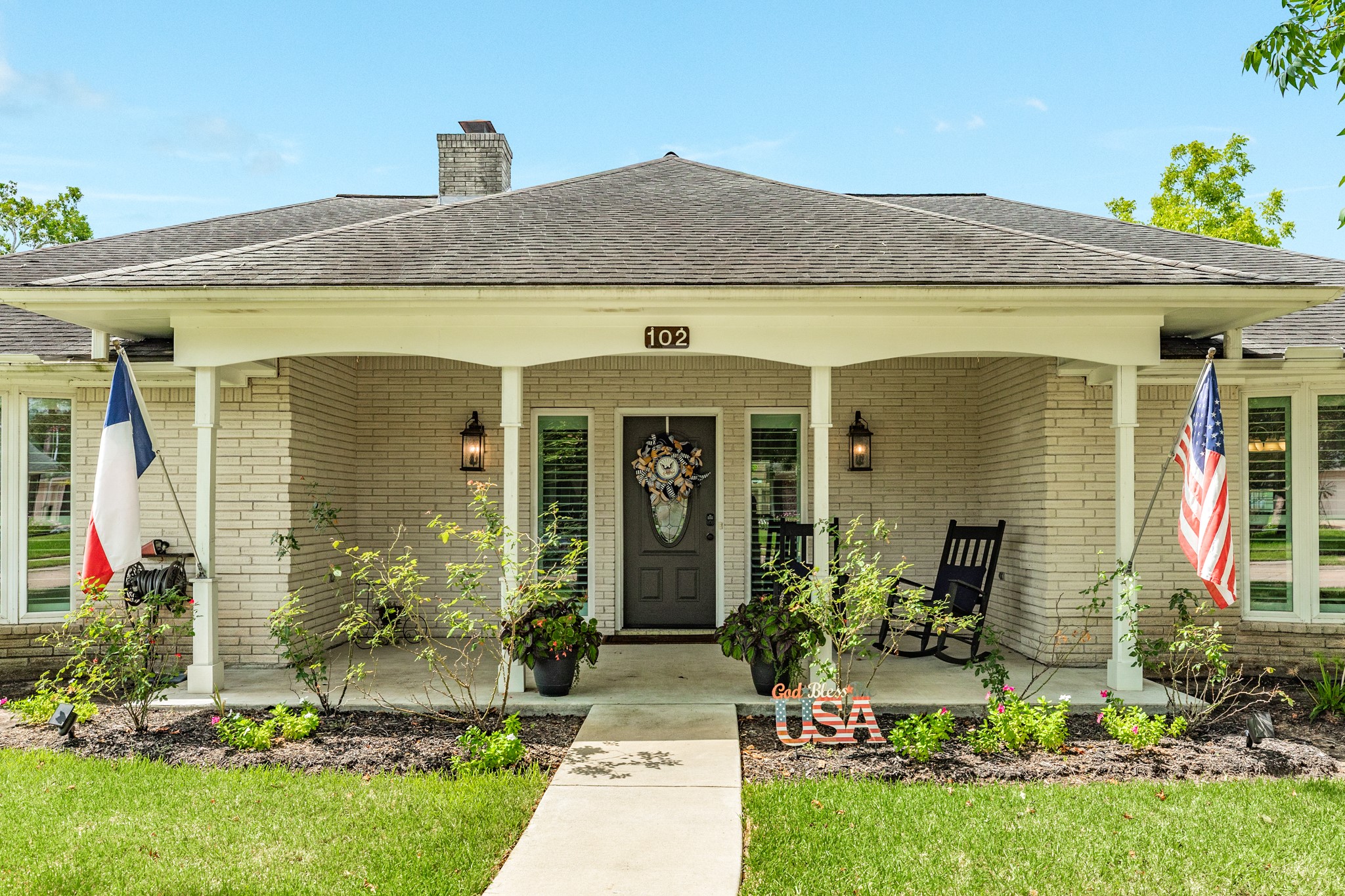 Listing photo 1
