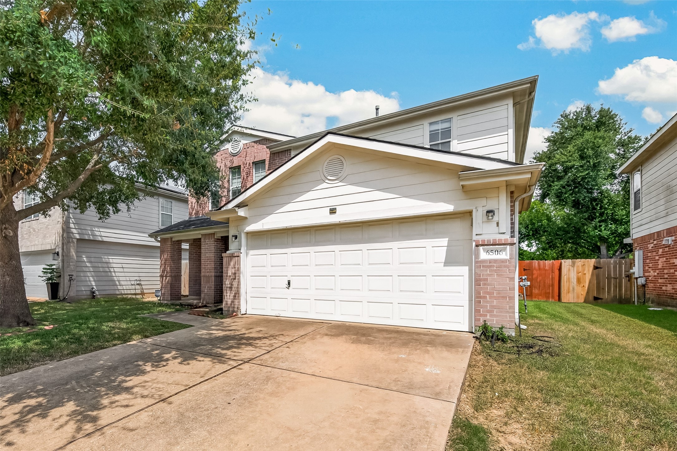 Listing photo 4