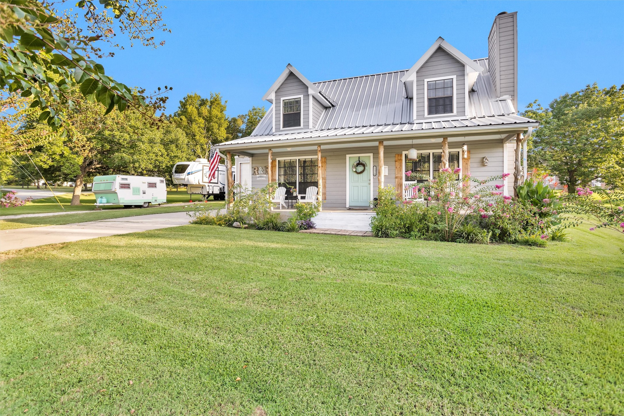 Listing photo 4