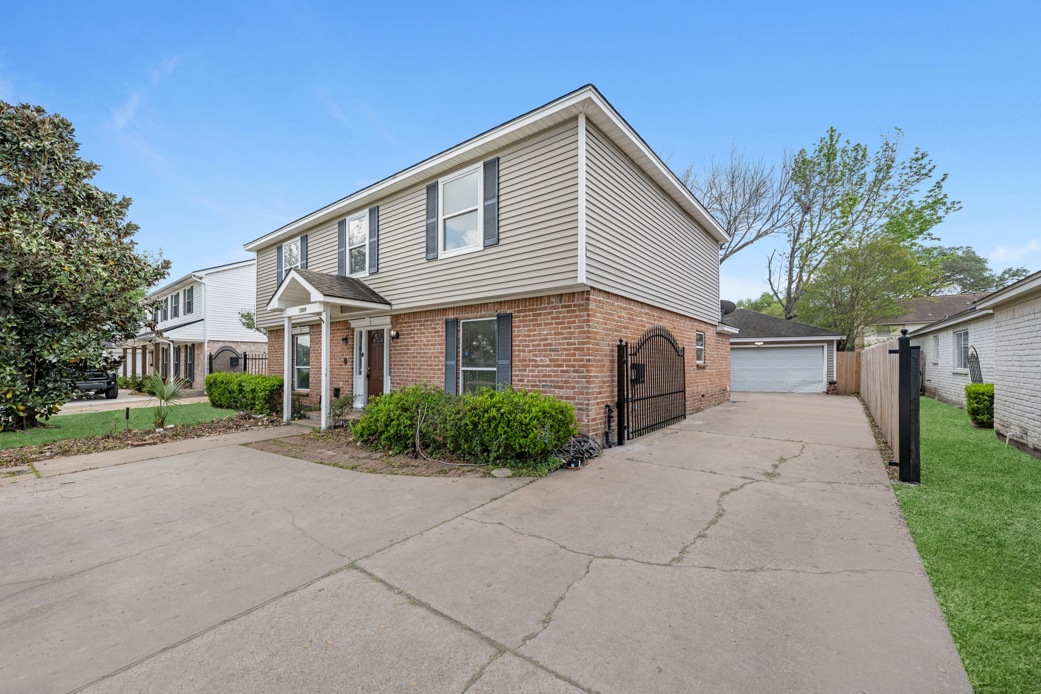 Listing photo 1