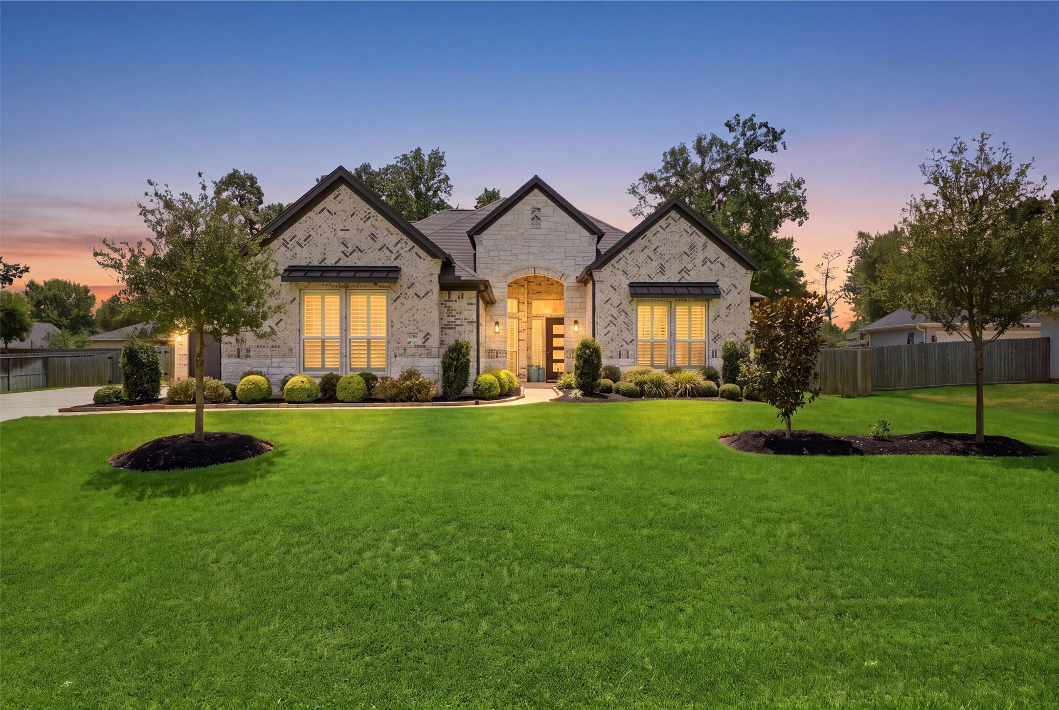 Listing photo 1