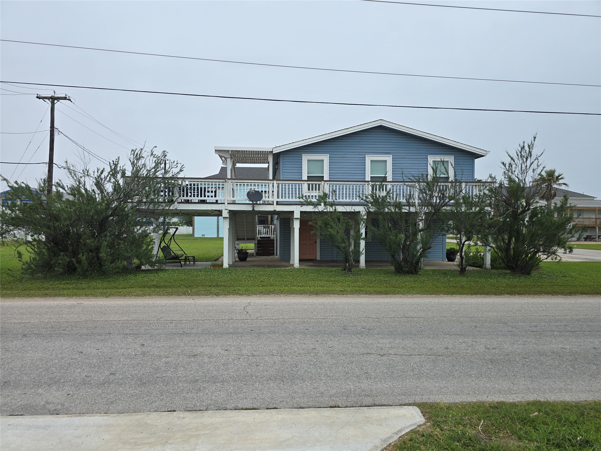 Listing photo 3