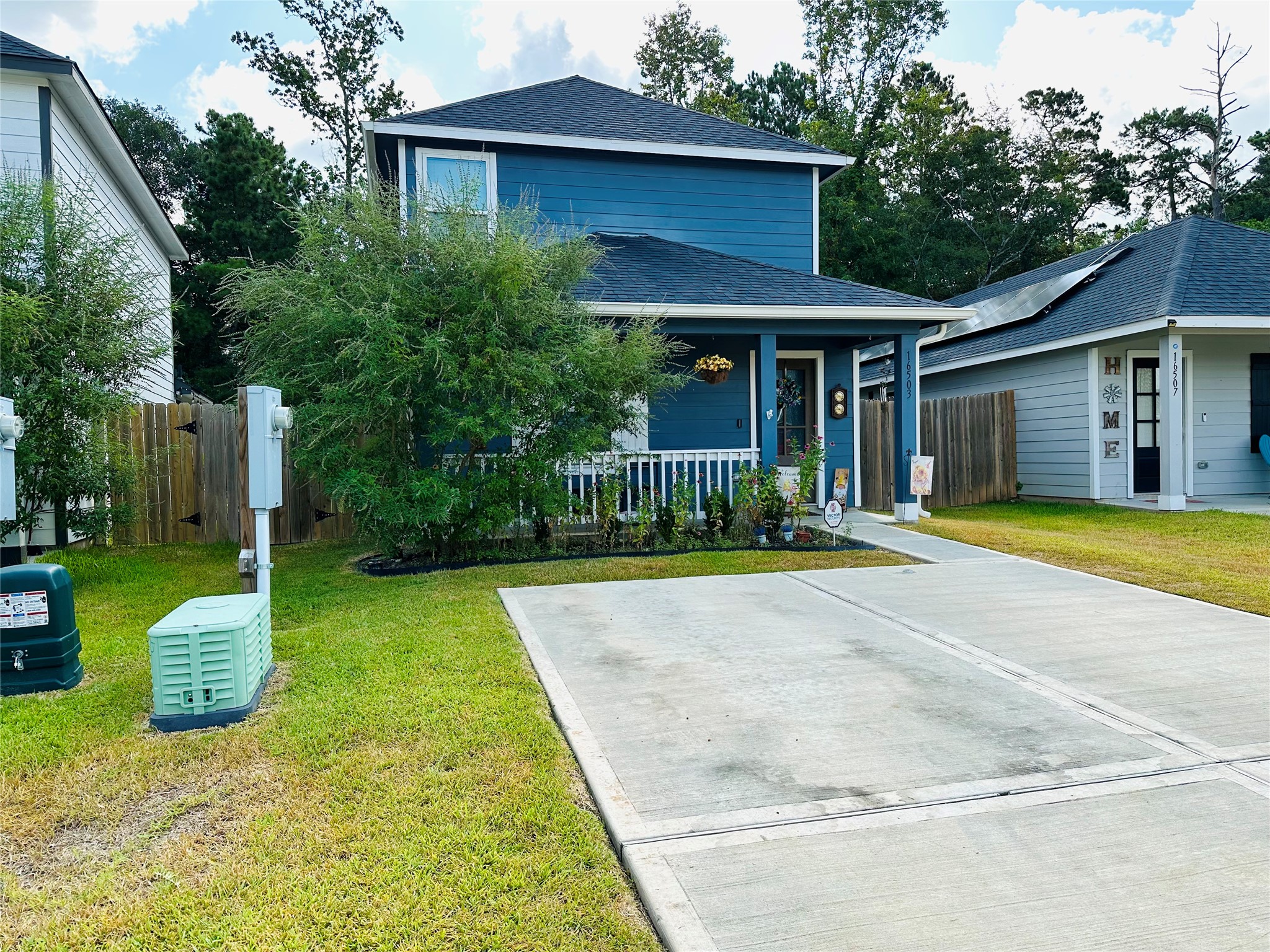 Listing photo 2