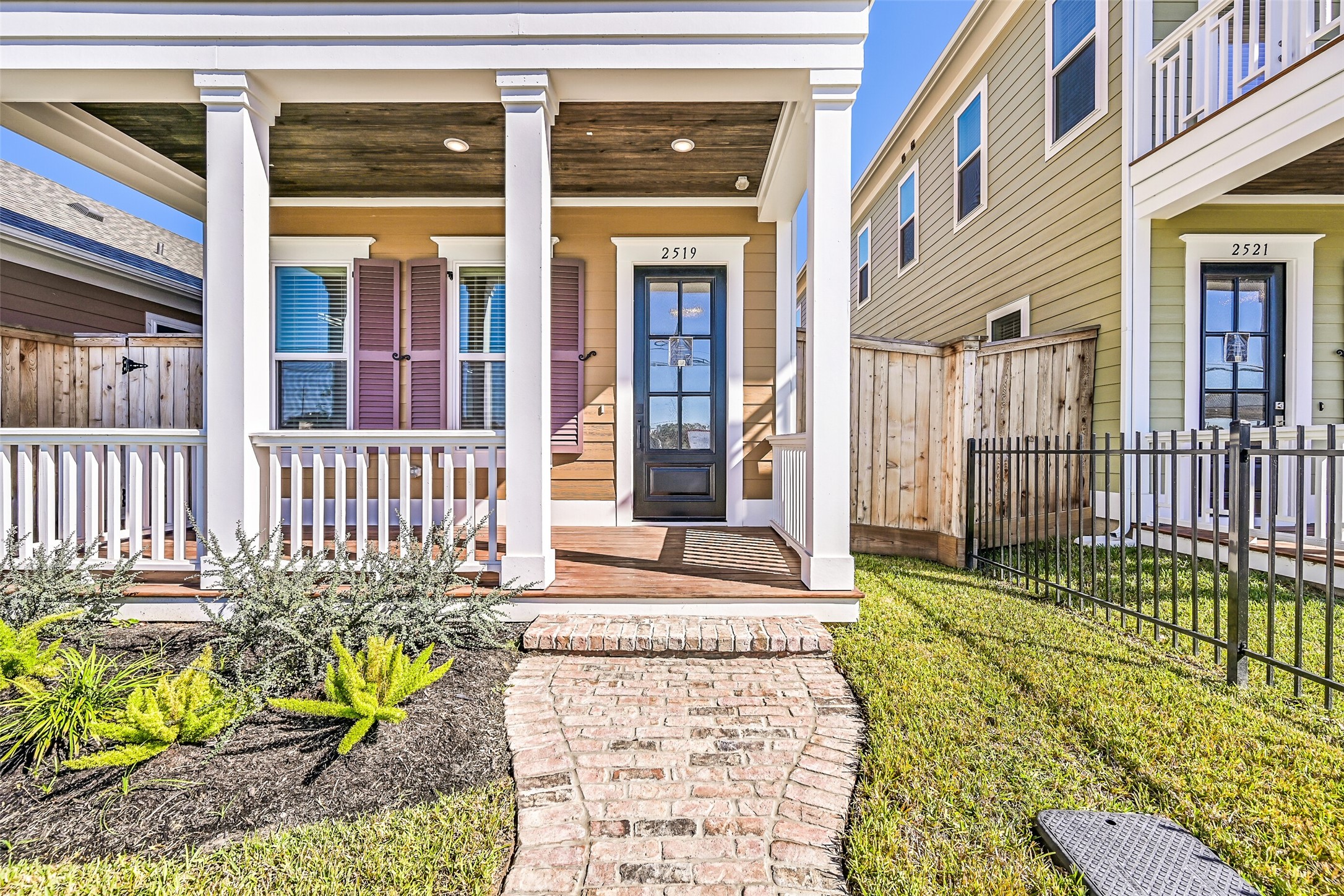 Listing photo 3