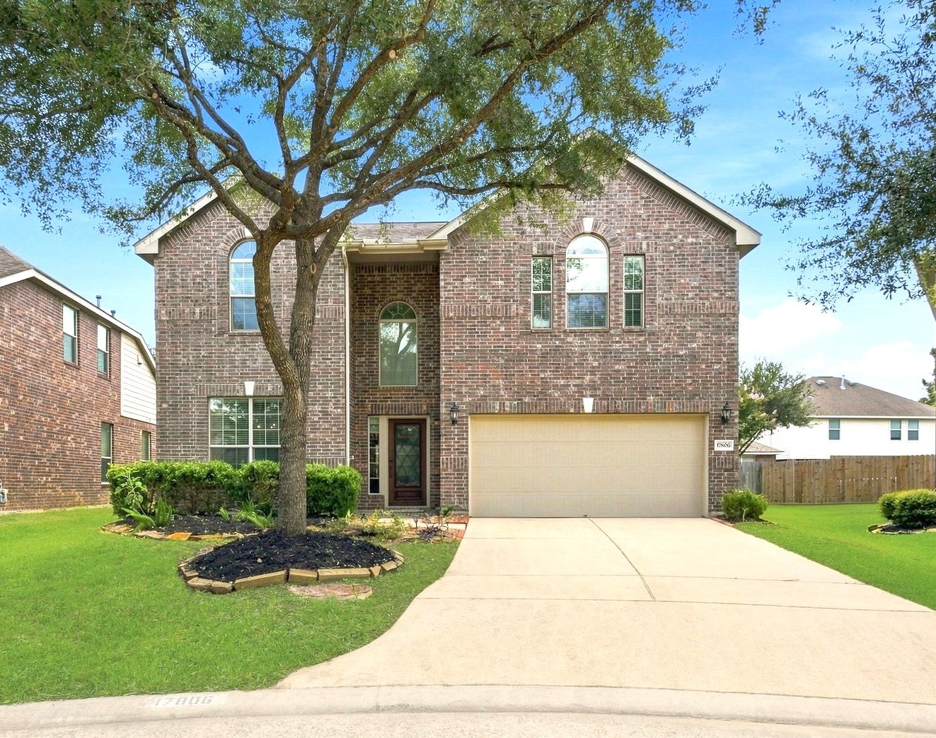 Listing photo 1