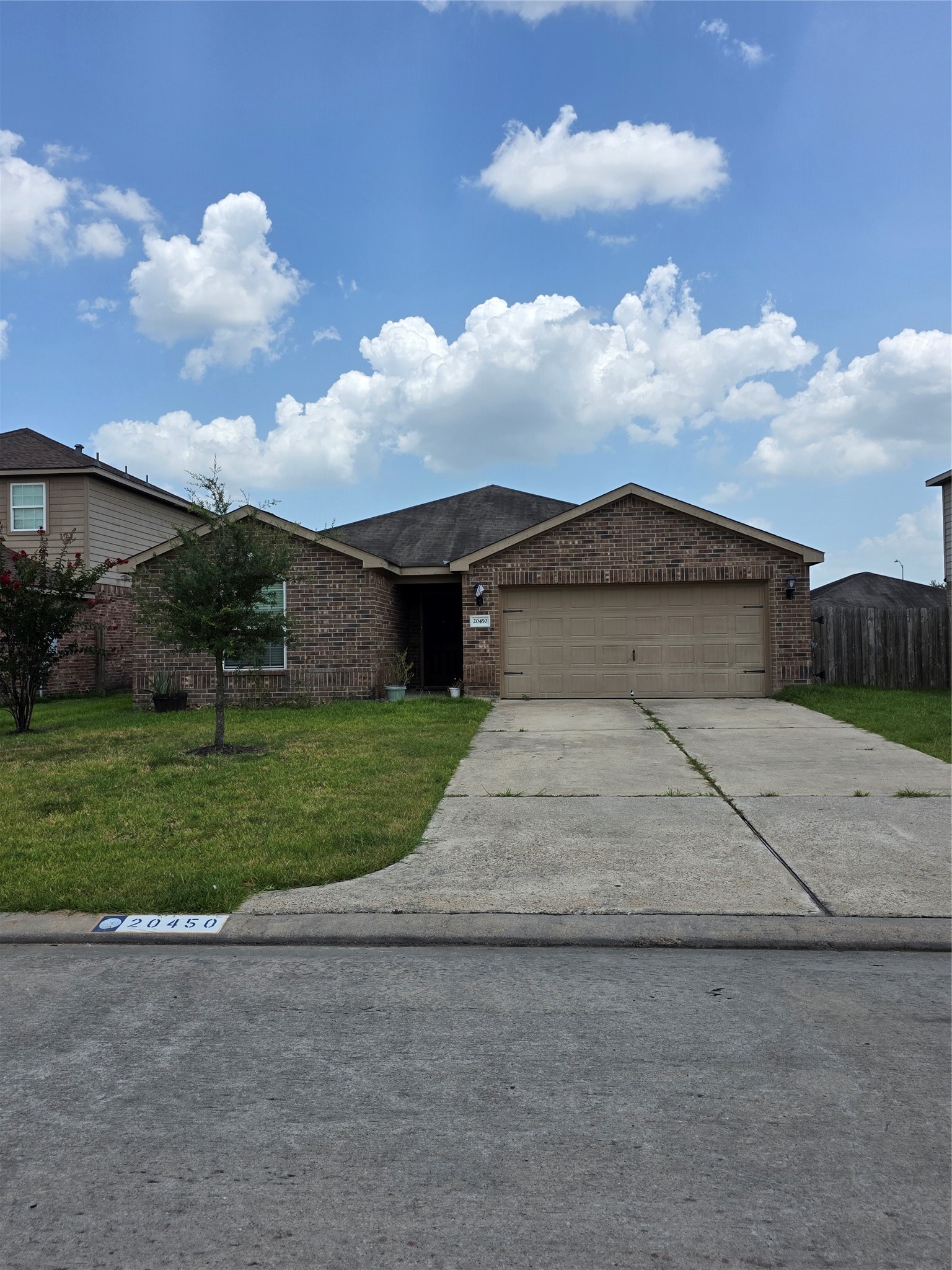 Listing photo 1